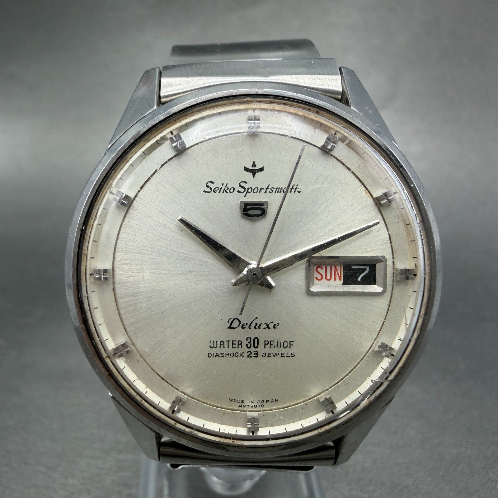Seiko Sports Matic 5 Deluxe Watch Men 37mm Silver Dial Steel Daydate Round Runs0