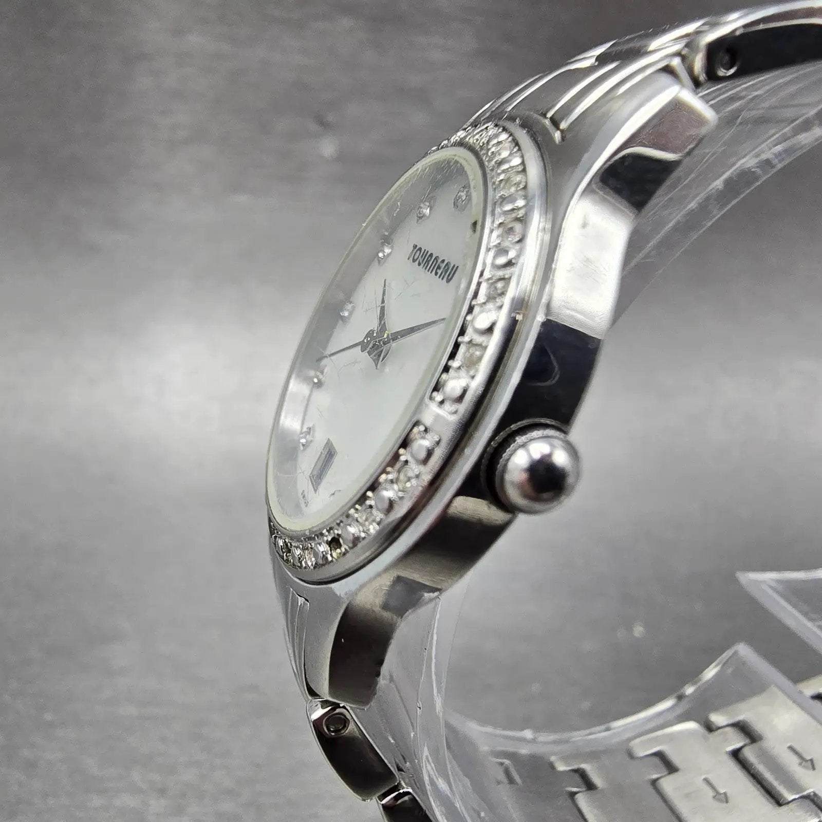 Tourneau Watch Women 28mm MOP Dial Silver Tone Date Round New Battery Honda2