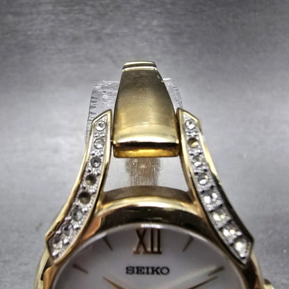 Seiko Solar Watch Women 28mm MOP Dial Gold Tone Round V115-0AZ0 Runs Crystals4
