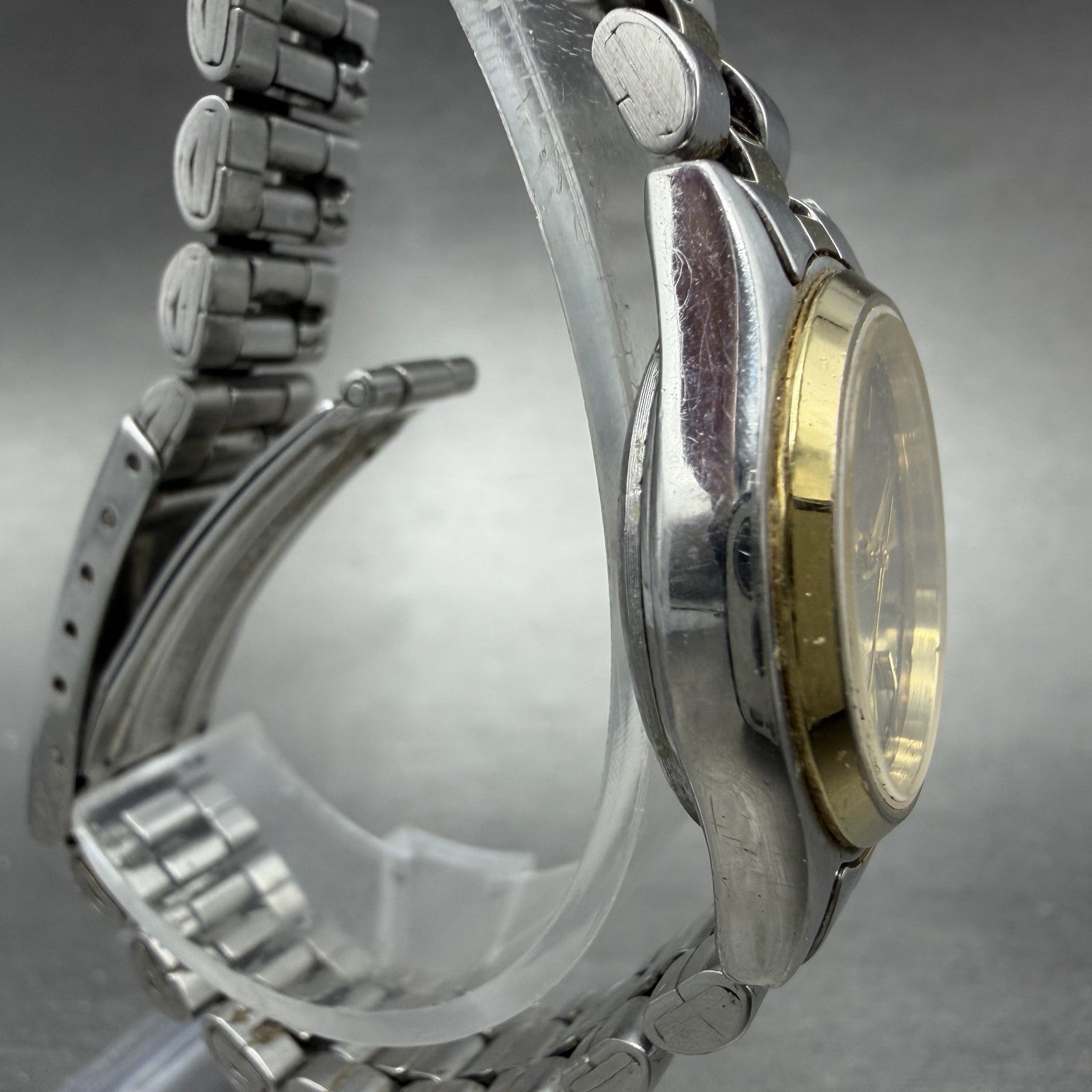Citizen CQ Watch Women 24mm Gray Dial Two Tone Daydate 6000-K04069 New BatteryAB3