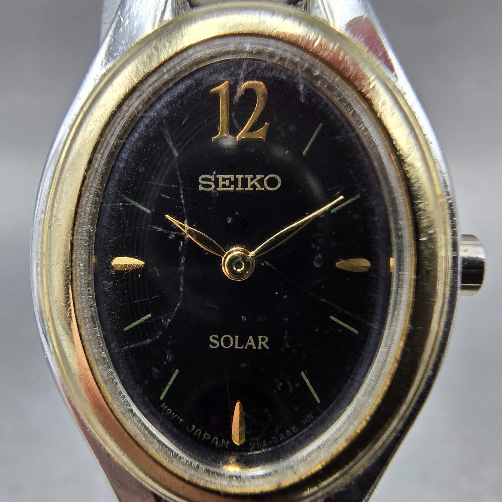 Seiko Solar Watch Women 20mm Black Dial Two Tone Oval V114-0AA0 Runs1