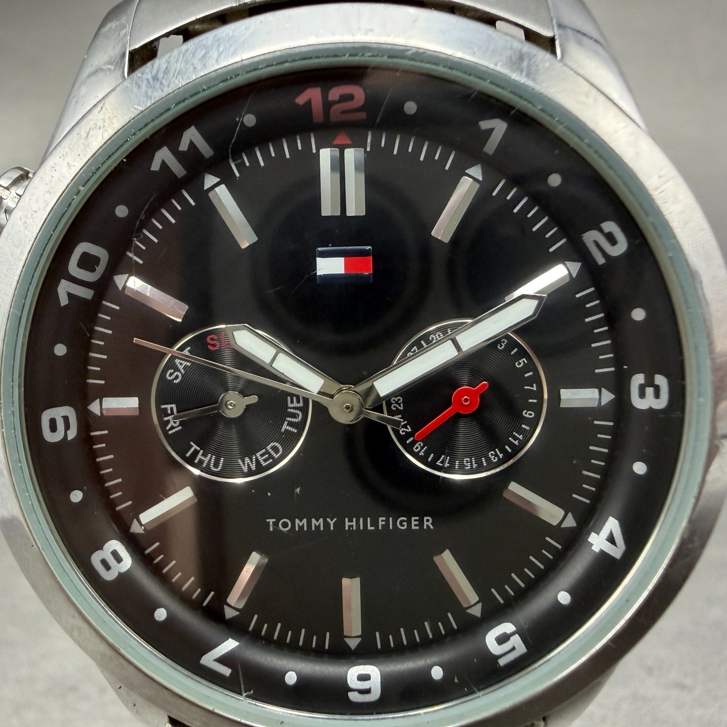 Tommy Hilfiger Watch Men 41mm Black Dial Steel Daydate Round T10161 New battery1