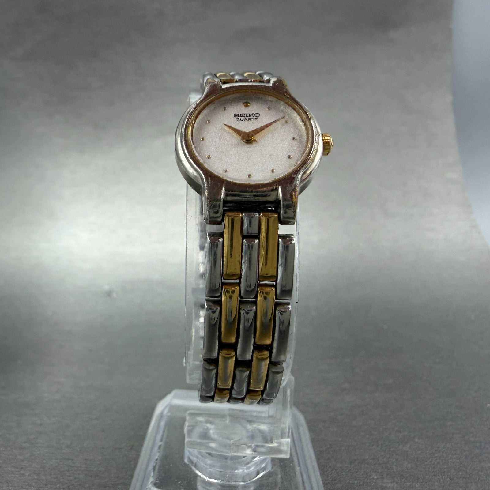 Seiko Watch Women 20mm Silver Dial Two Tone Round Vintage 1N00-0G69 New Battery35