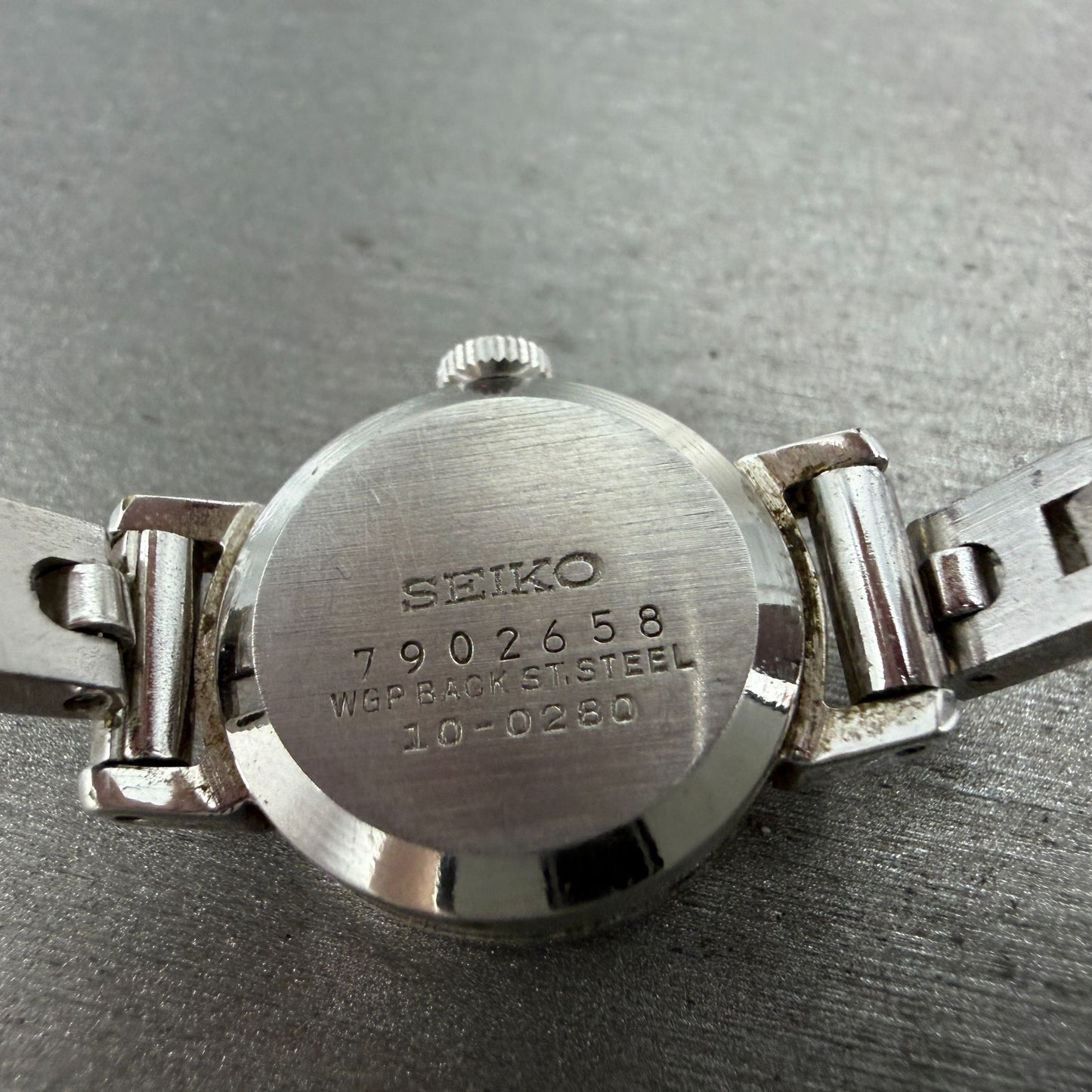 Seiko Solar Watch Women 19mm Silver Dial Silver Tone Manual Round 10-0280 Runs9