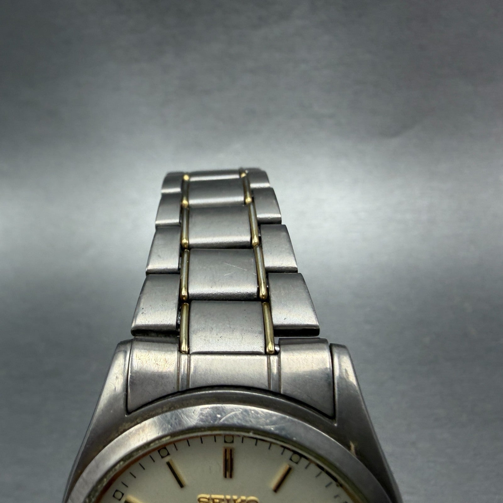 Seiko Watch Men 36mm Champagne Dial Two Tone Titanium Daydate 7N43-9100 New Bat34