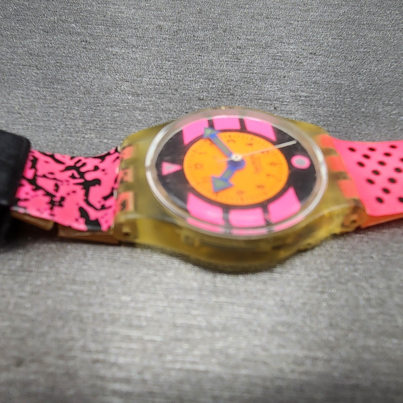 Swatch lady Pink Betty Watch Women 25mm Pink Dial Clear Case Round BROKEN BAND5