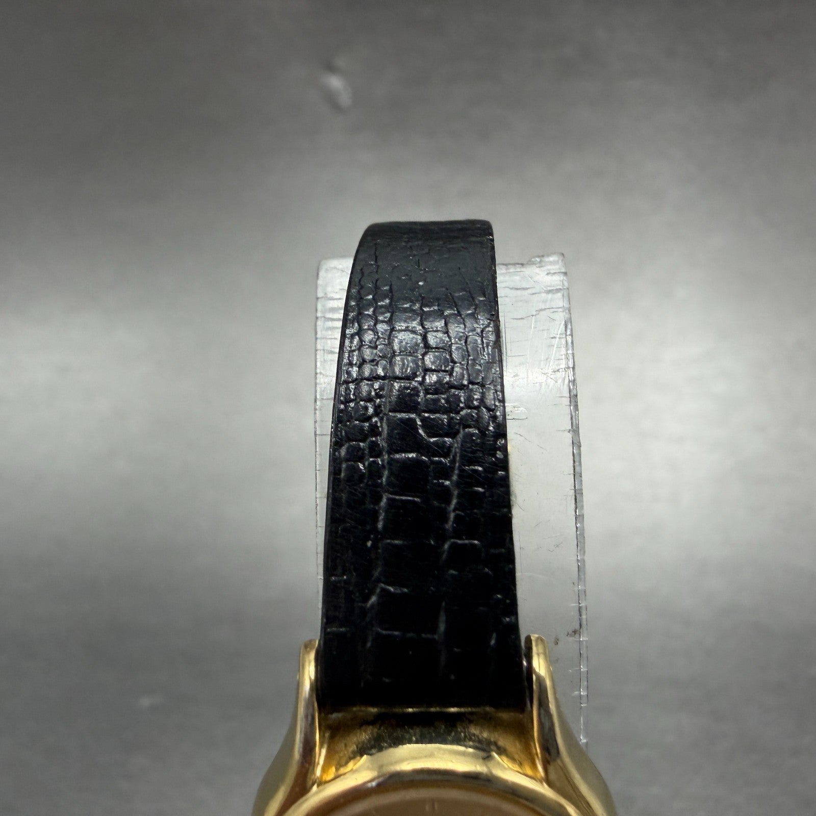 Seiko Watch Women 20mm Champagne Dial Gold Tone Round 2Y01-0A19 New Battery VTG44