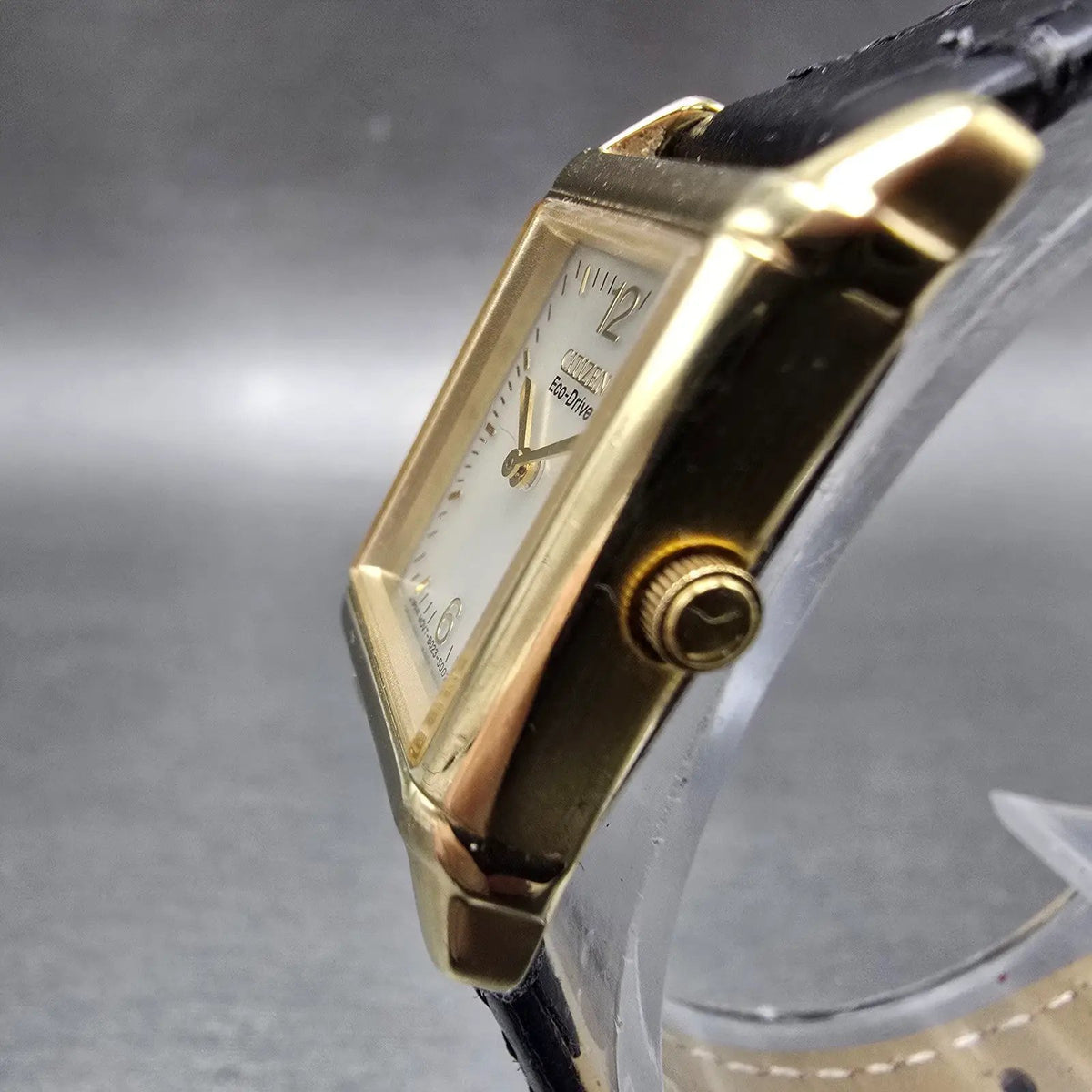 Citizen Eco-Drive Tank Watch Women 18mm Champagne Dial Gold B023-S001561 Works 42