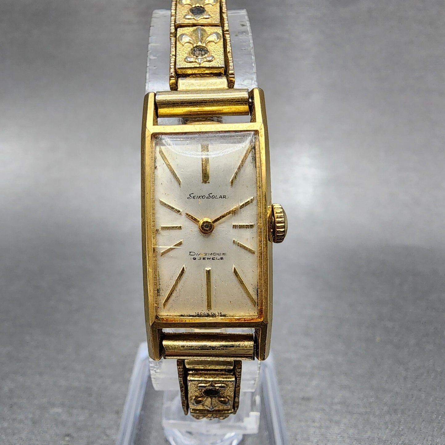 Seiko Solar Tank Watch Women 15mm White Dial Gold Tone Manual Wind 608 Runs0