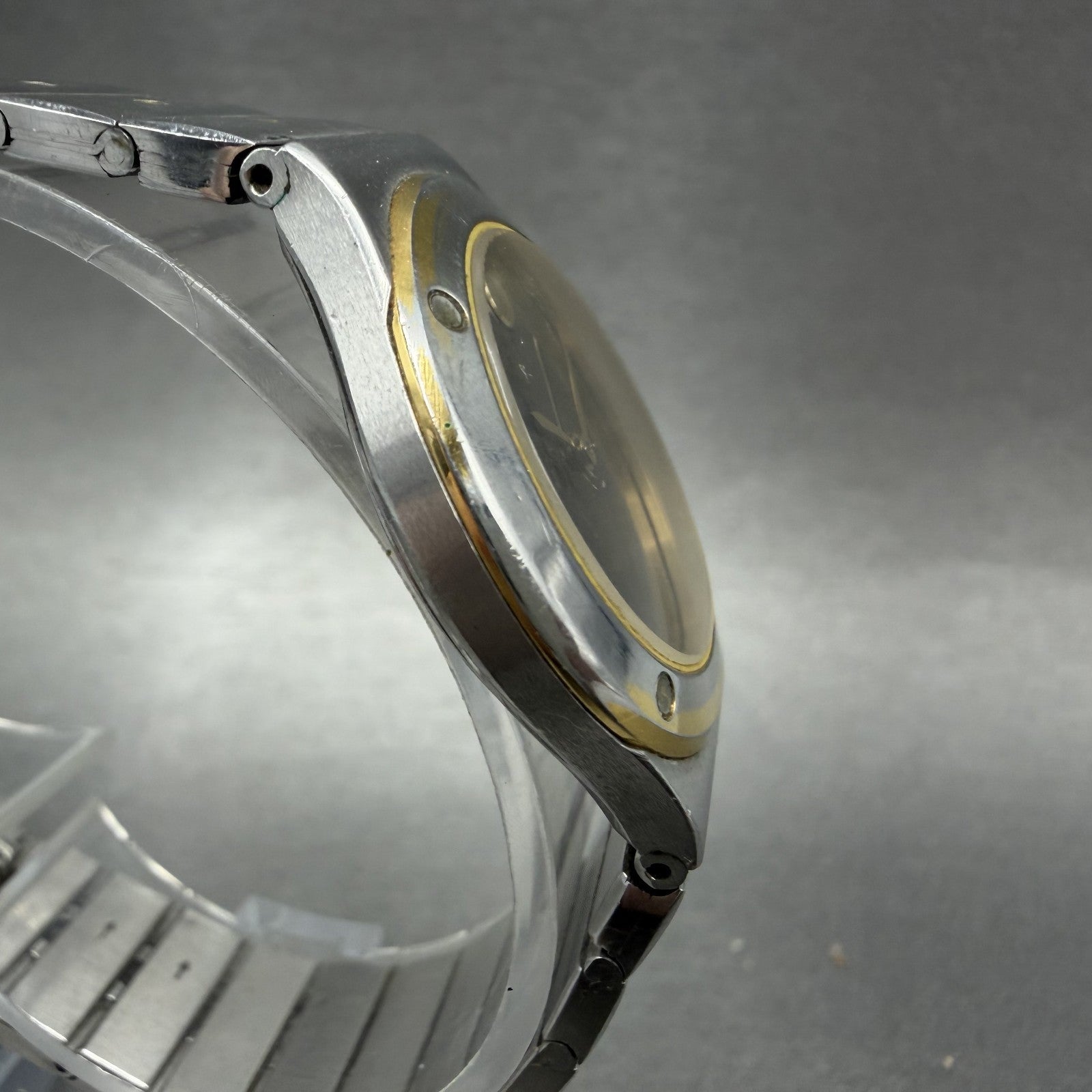 Movado Museum watch Women 28mm Black Dial Two Tone Round 81.E1.837.2 New Battery3