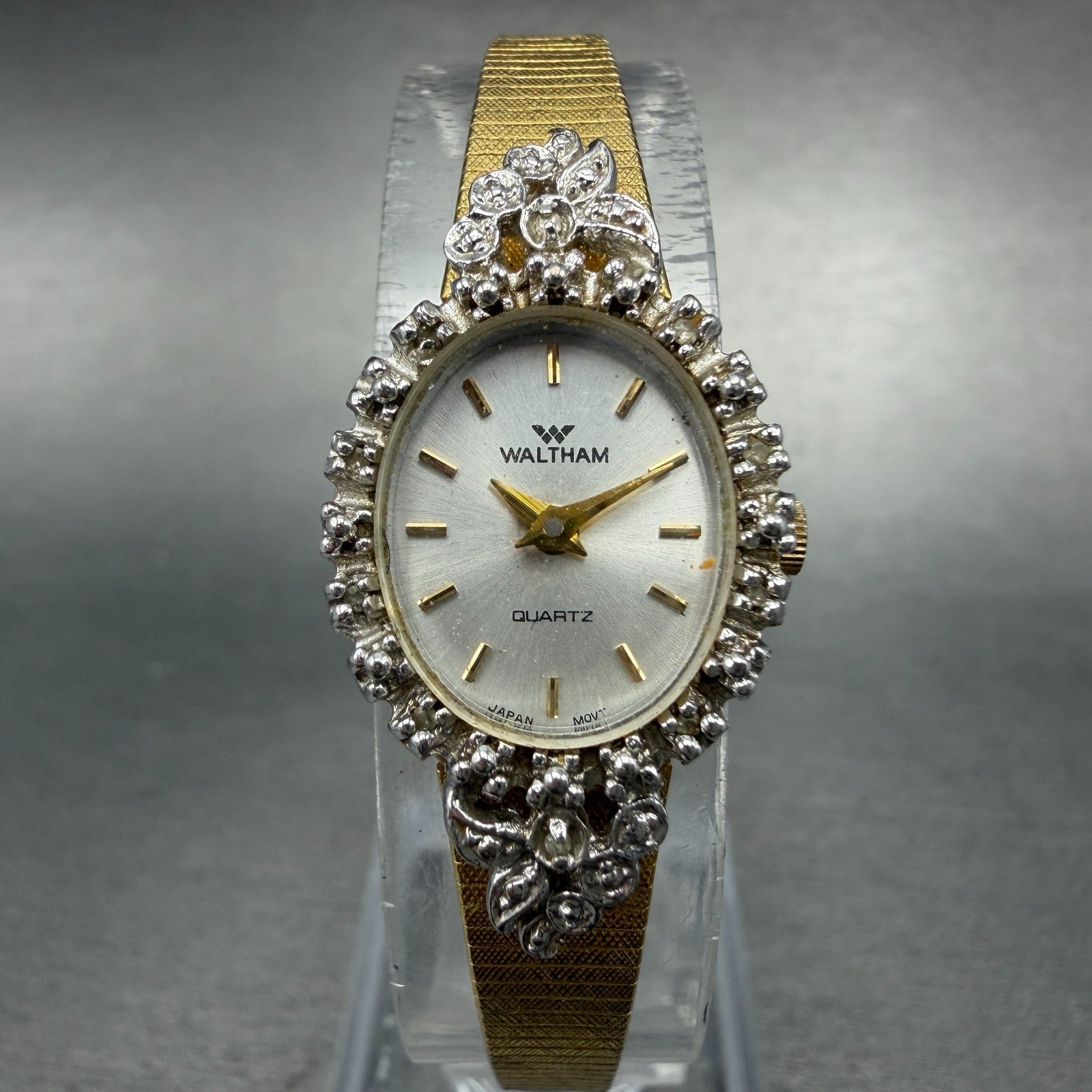Waltham Watch Women 16mm White Dial Gold Tone Oval Diamond Bezel New Battery ABC0