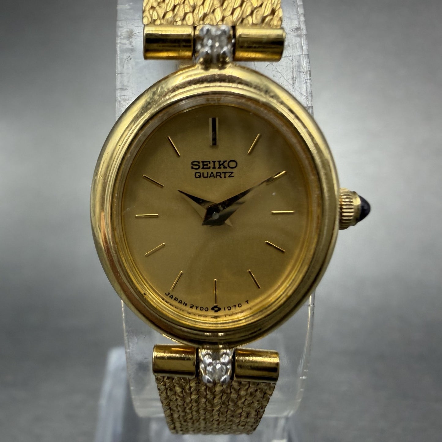 Seiko Watch Women 17mm Gold Dial Gold Tone Diamond Accent Oval 2Y00 New Battery1