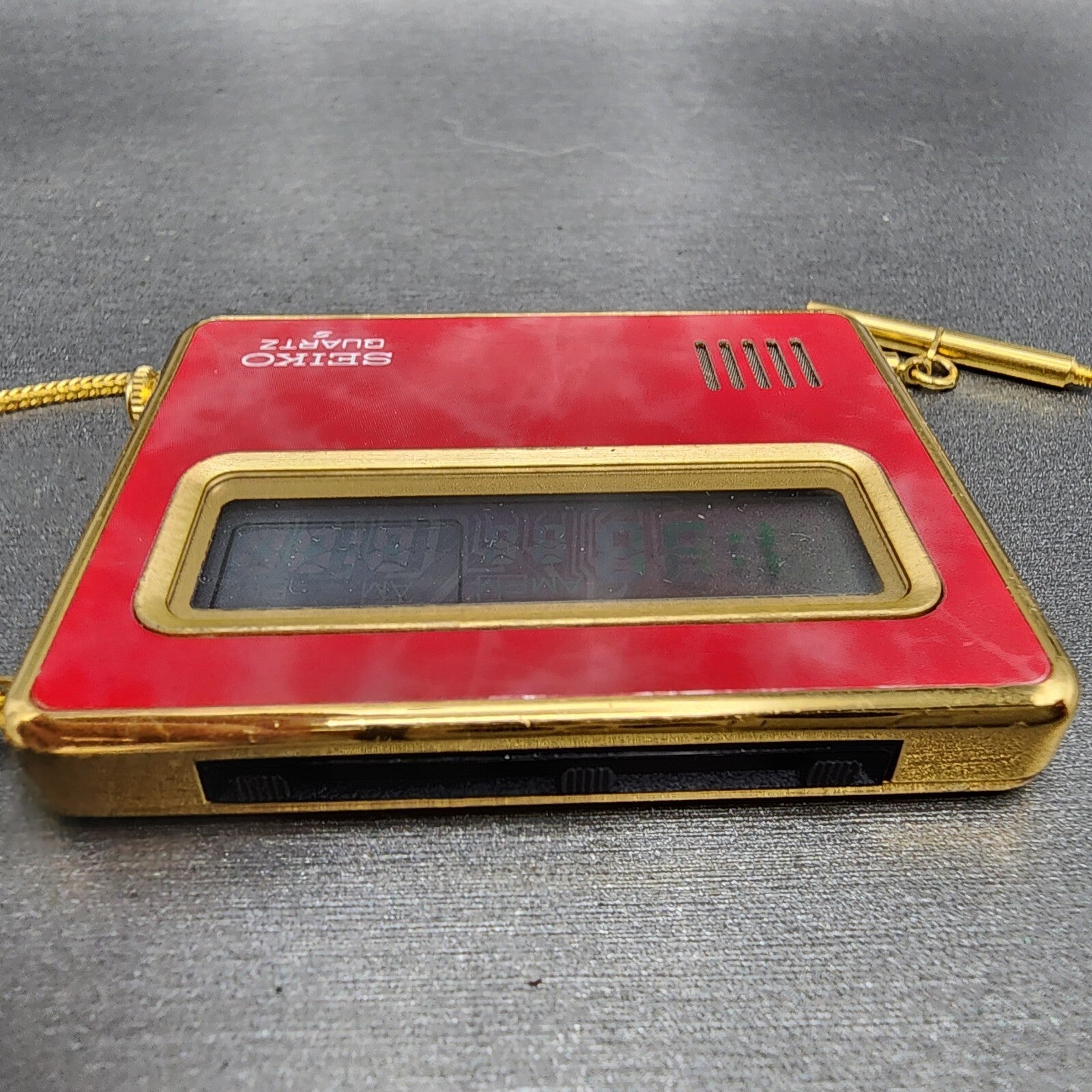 Seiko Travel Alarm Clock Digital 61mm Red Gold Tone 7412803Q New Batteyr4