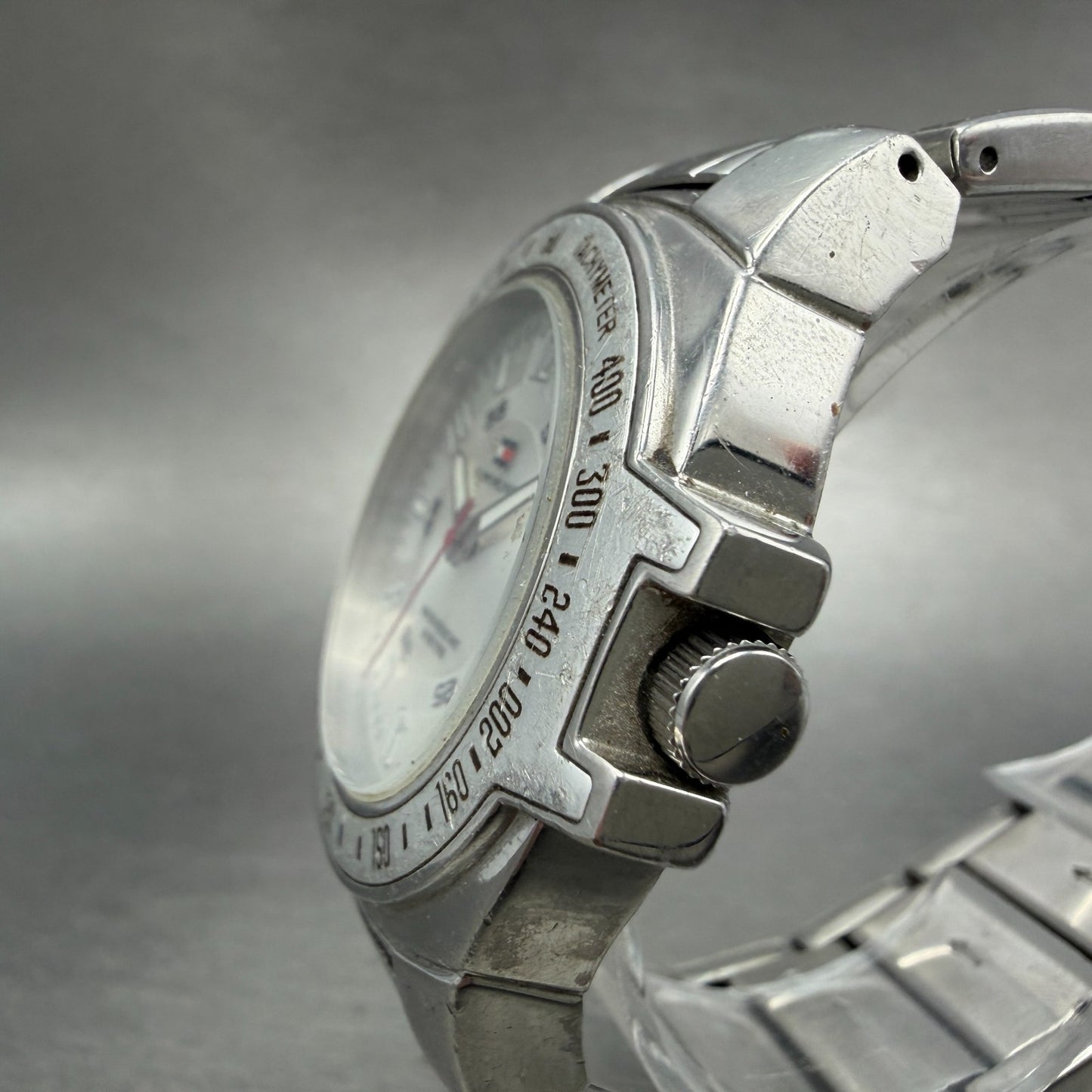 Tommy Hilfiger Watch Men 42mm White Silver Tone Date Round F90272 New Battery2
