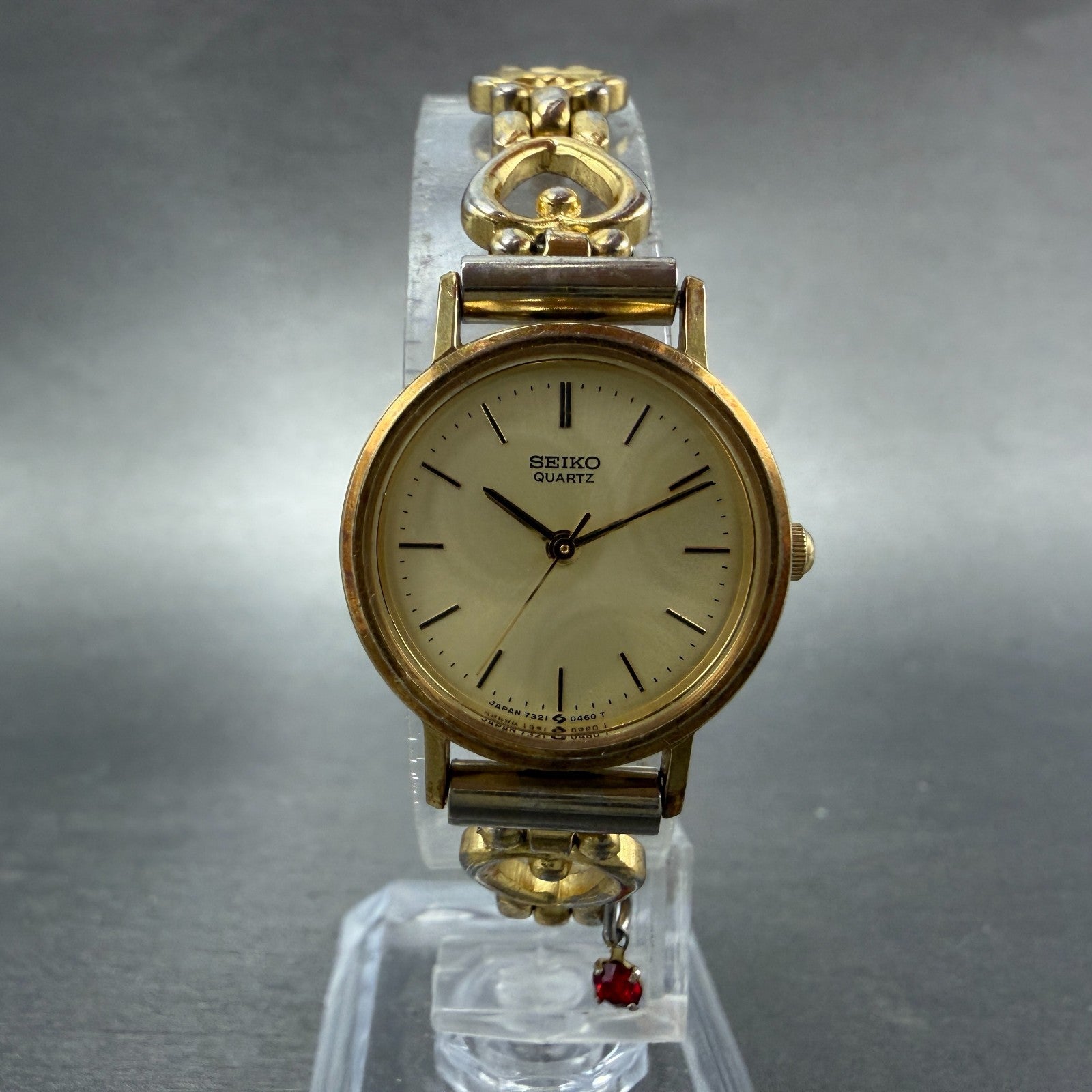 Seiko Watch Women 23mm Champagne Dial Gold Tone Round 7321-0100 New Batt Heart6