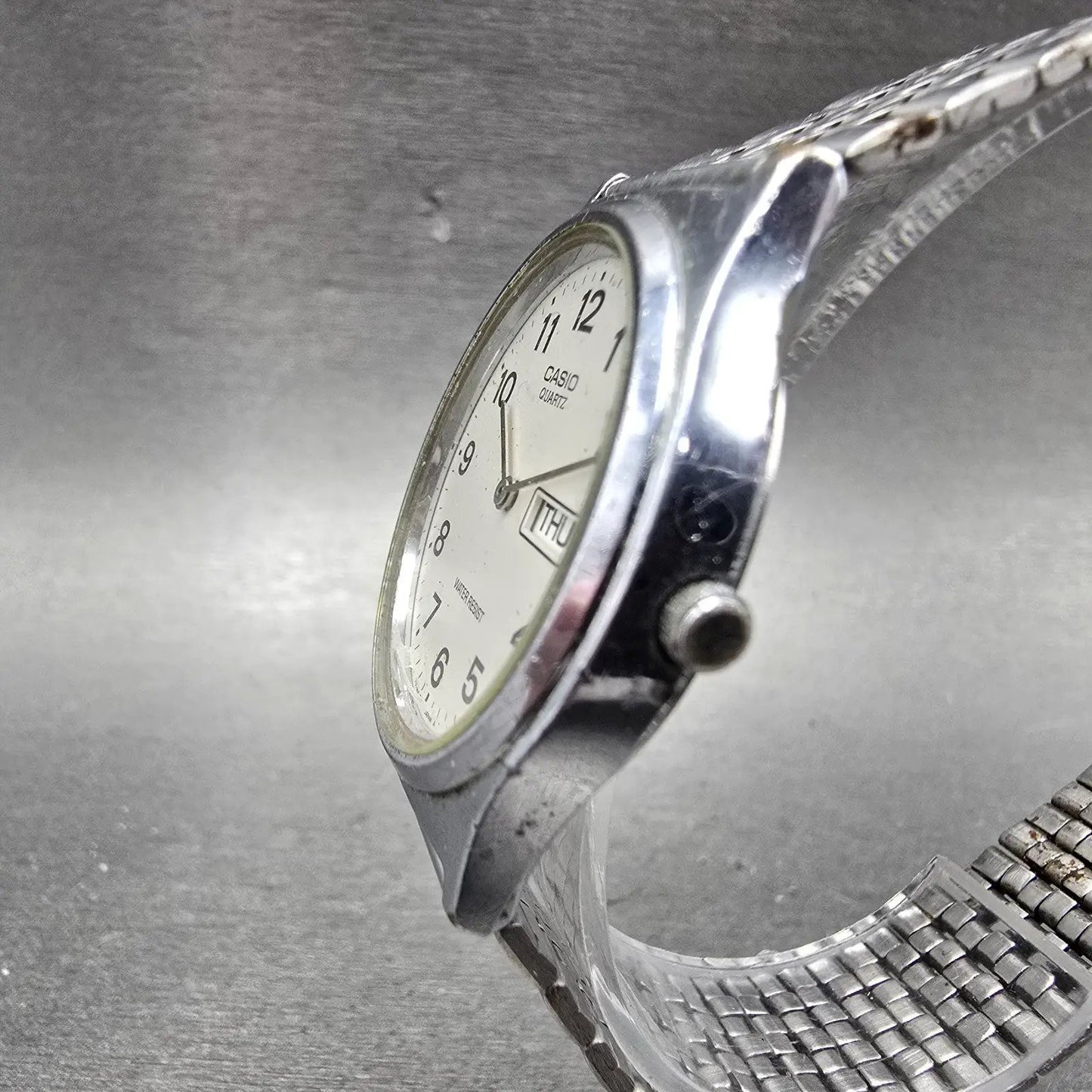 Casio MQ-514 Watch Men 33mm Silver Dial Silver Tone Round Daydate New Battery ZA2