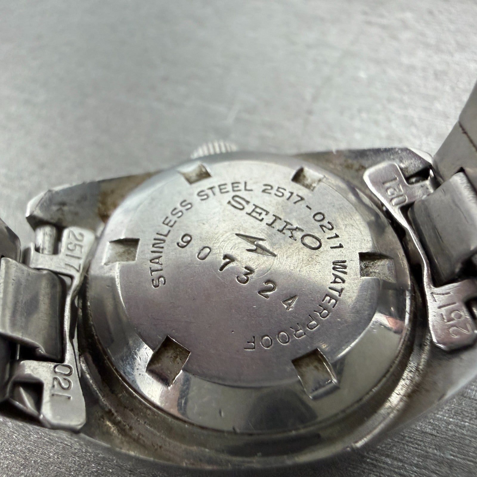 Seiko Maticlady Watch Women 23mm Silver Dial Silver Tone Date 2517-0211 Runs 4529