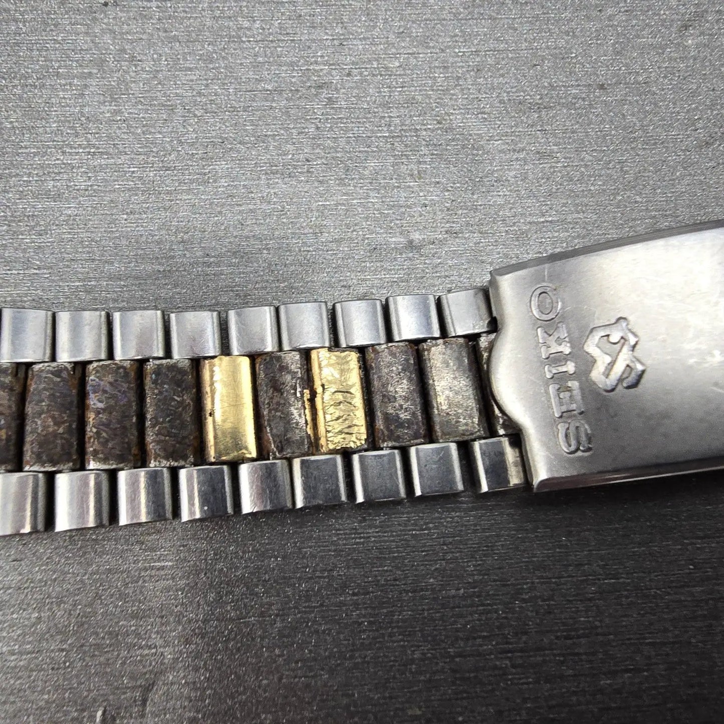 Seiko SQ Bracelet 20mm Stainless Steel Two Tone Tri Folding Clasp Vintage Z27812