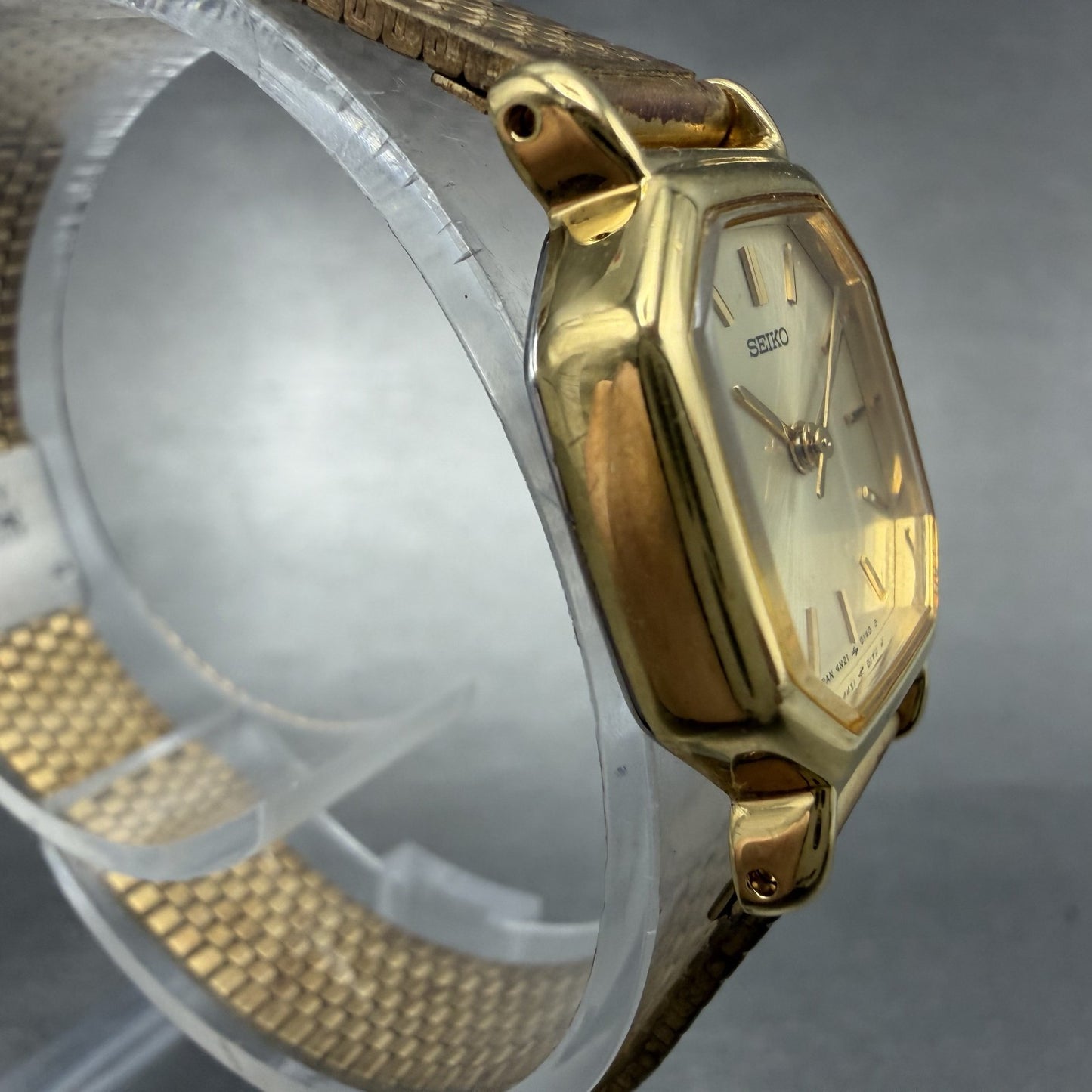 Seiko Watch Women 20mm Champagne Dial Gold Tone Octagon 4n21-5022 New Battery3
