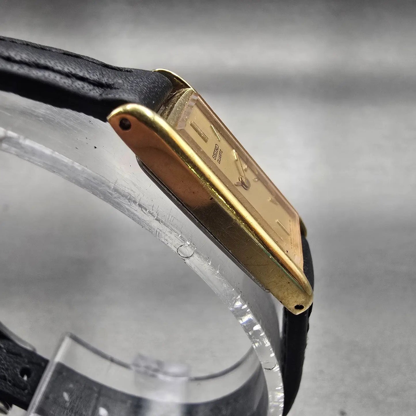 Seiko Watch Women 12mm Gold Dial Gold Tone Rectangle 2E20-5239 New Battery VTG3