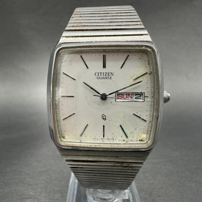 Citizen CQ Watch Men 32mm Silver Dial Silver Tone Daydate Rectangle New Battery0