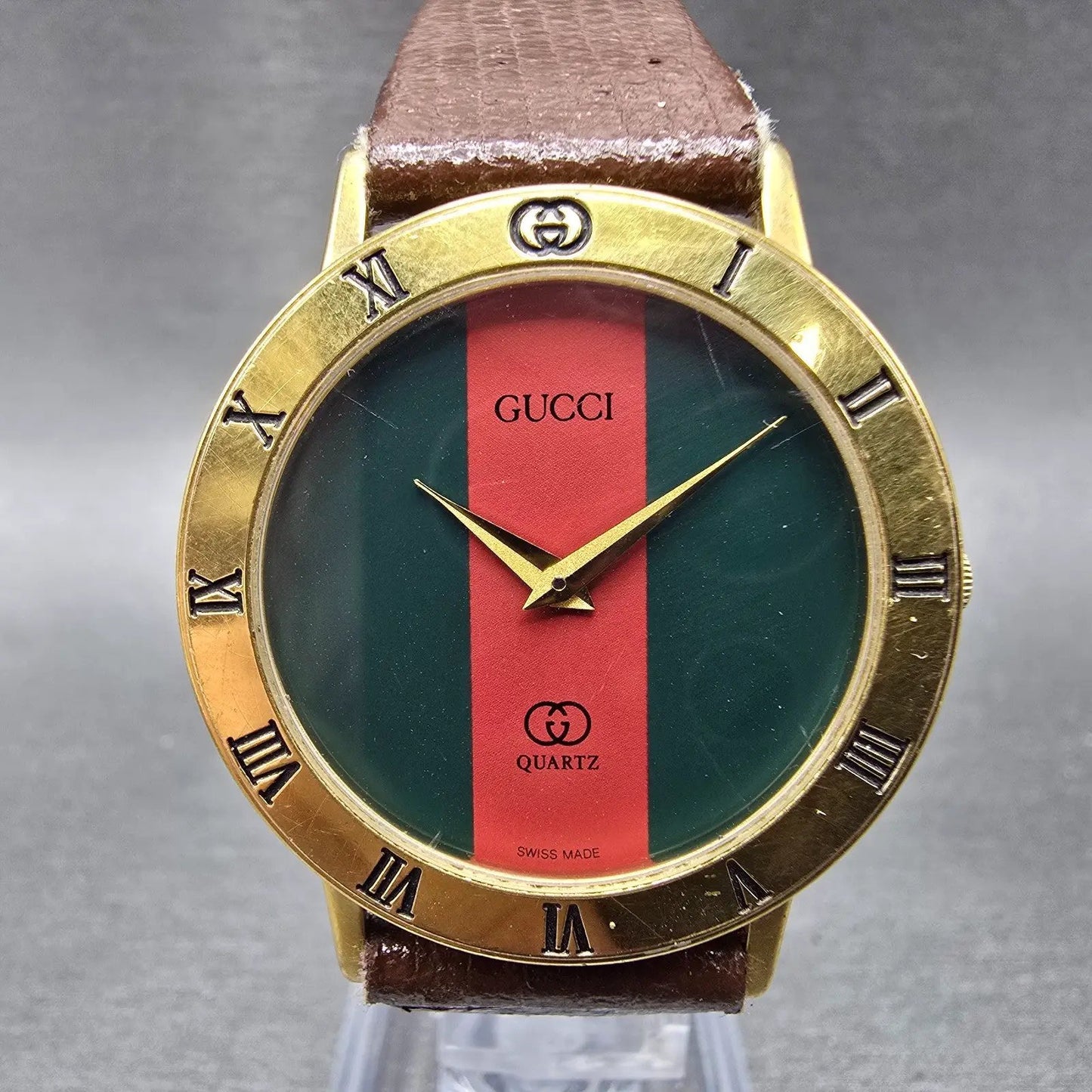 Gucci 3001M Watch Men 33mm Red & Green Dial Gold plated Round New Battery VTG0