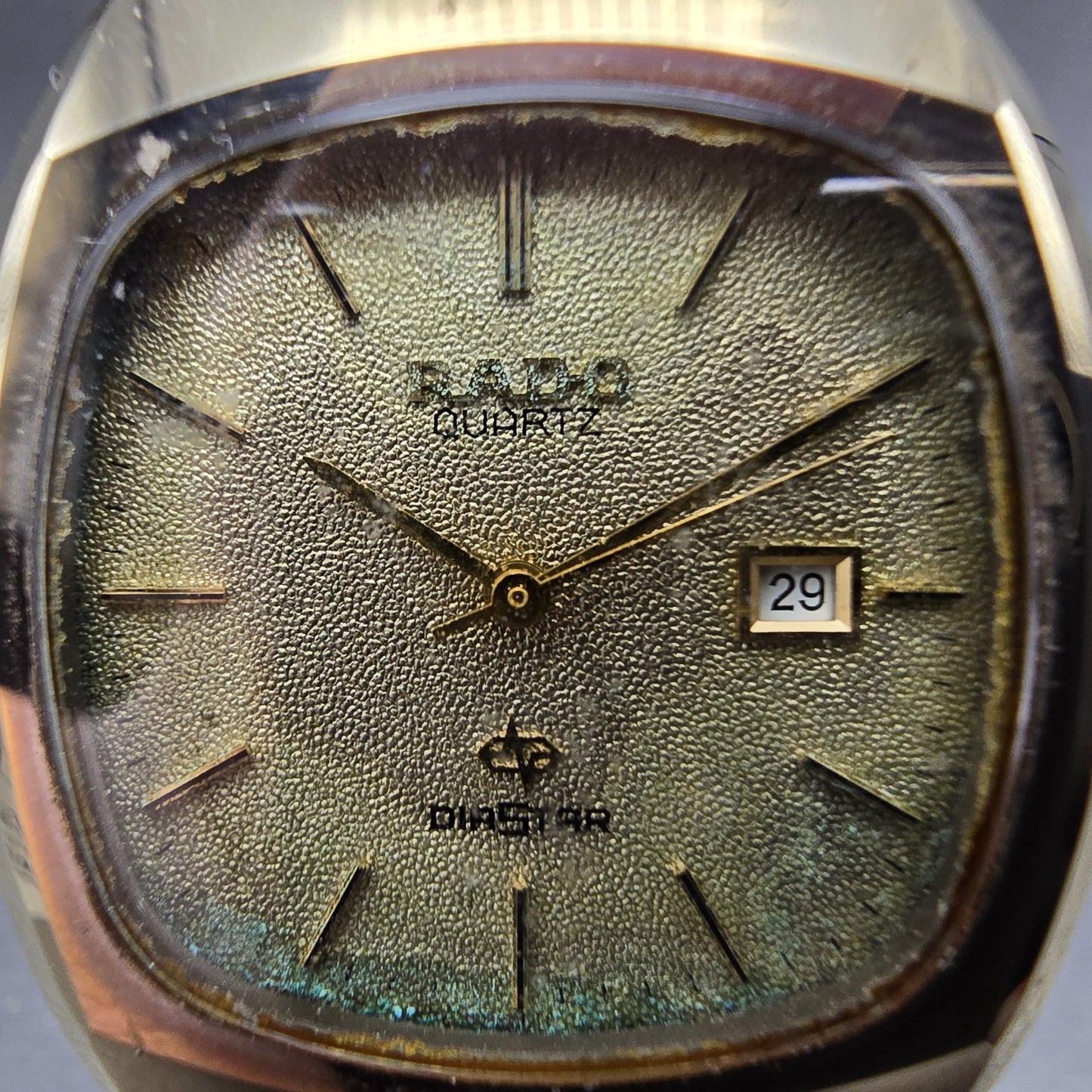 Rado Diastar  Watch Men 32mm Gold Dial Gold Tone Date Oval K162 PARTS2