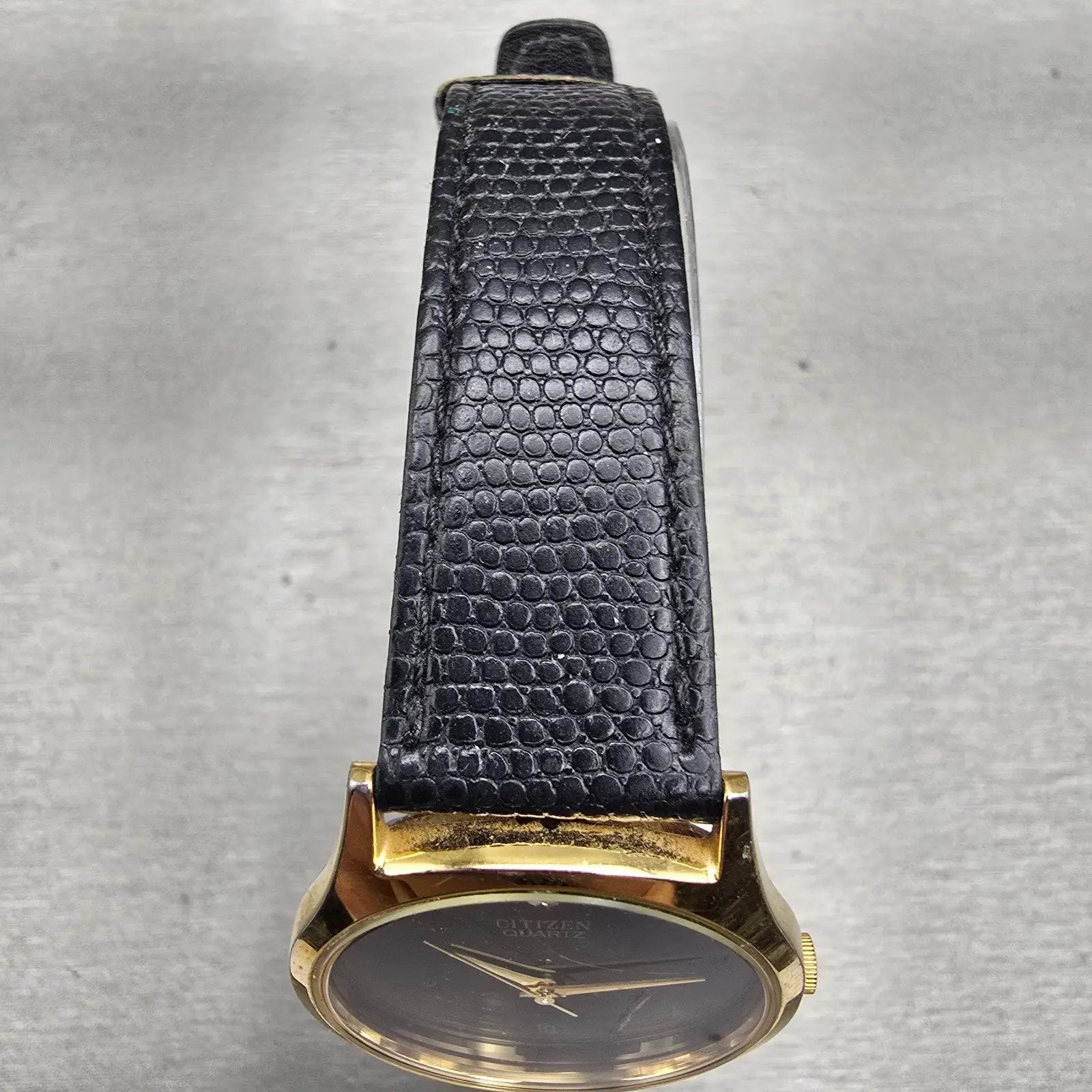 Citizen CQ Watch Men 32mm Black Dial Gold Tone Round 6031-K02716 New Battery VTG4