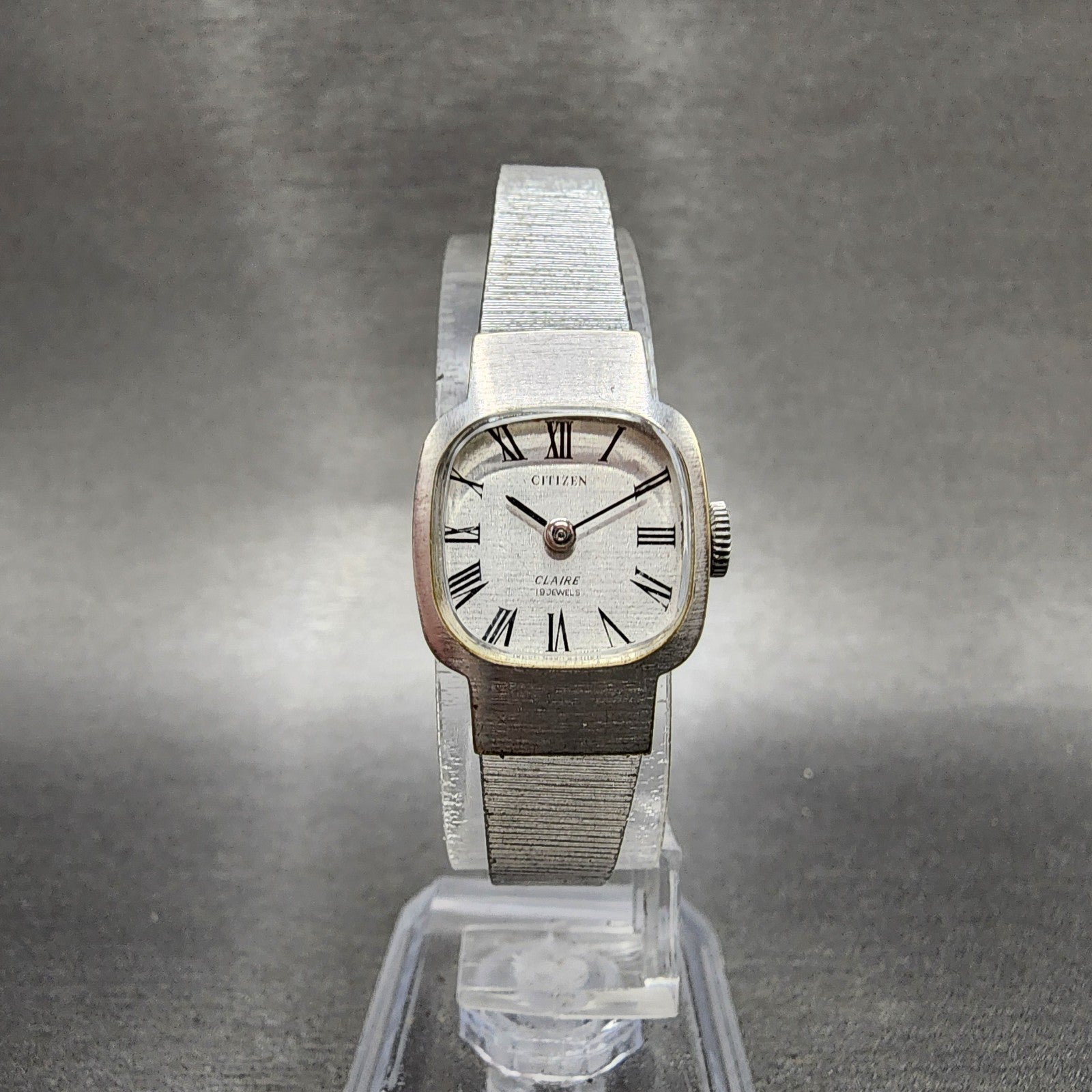 Citizen Claire Watch Women 17mm Silver Dial White Gold Plated Manal Wind  Runs5