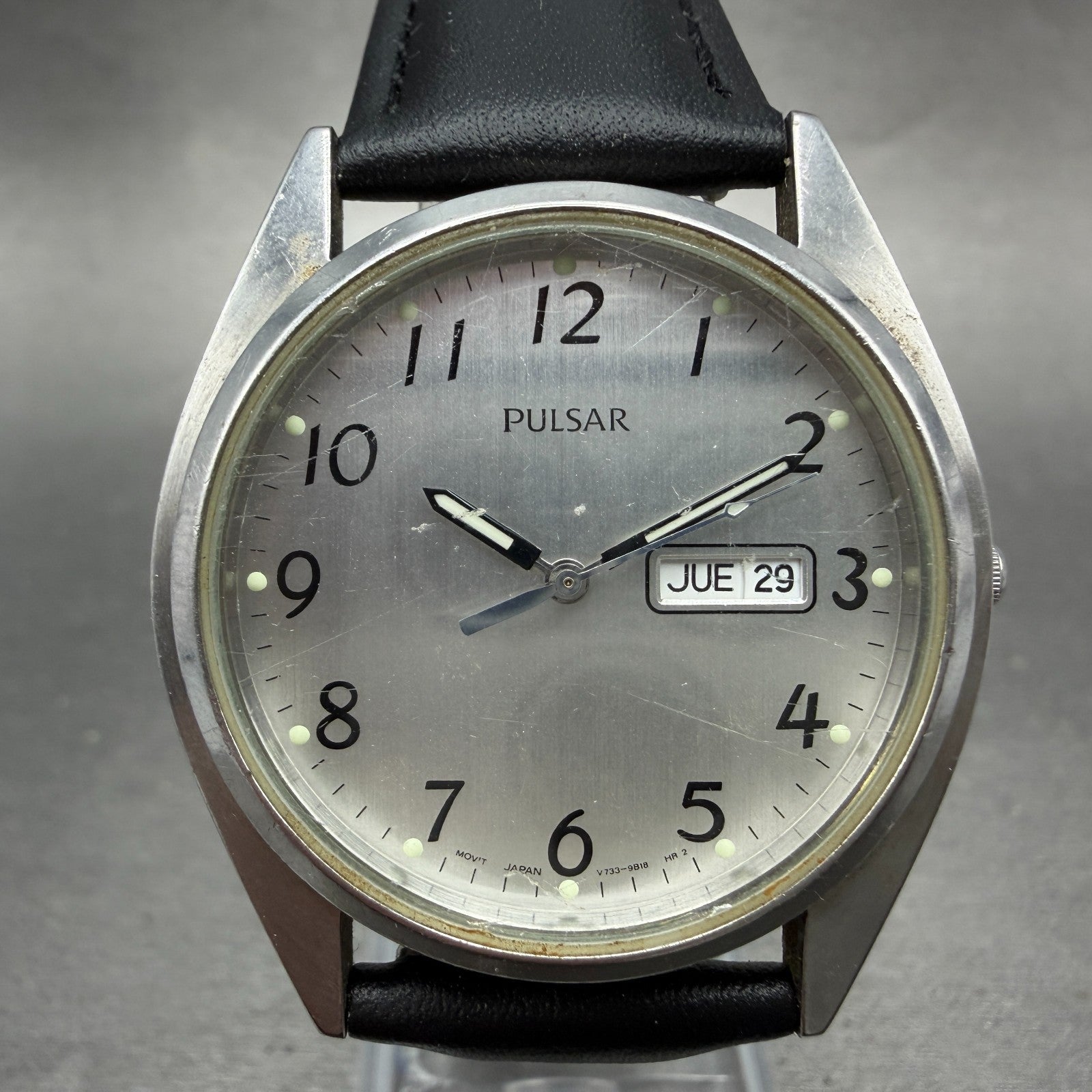 Seiko Pulsar Watch Men 37mm Silver Dial Silver Tone Daydate V733-9A40 NewBattery0