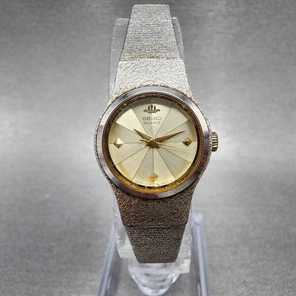 Seiko Watch Women 20mm Champagne Dial Silver Tone Round 8Y210010  New Battery2