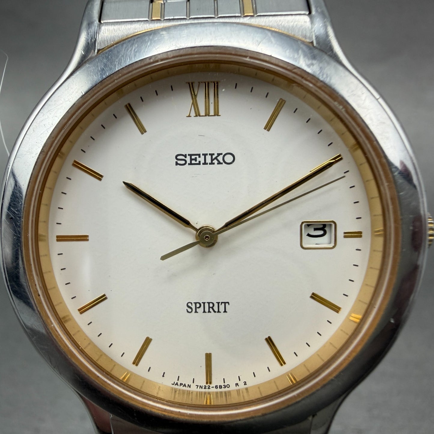 Seiko Spirit Watch Men 34mm White Dial Two Tone Date 7N22-6A80 New Battery1