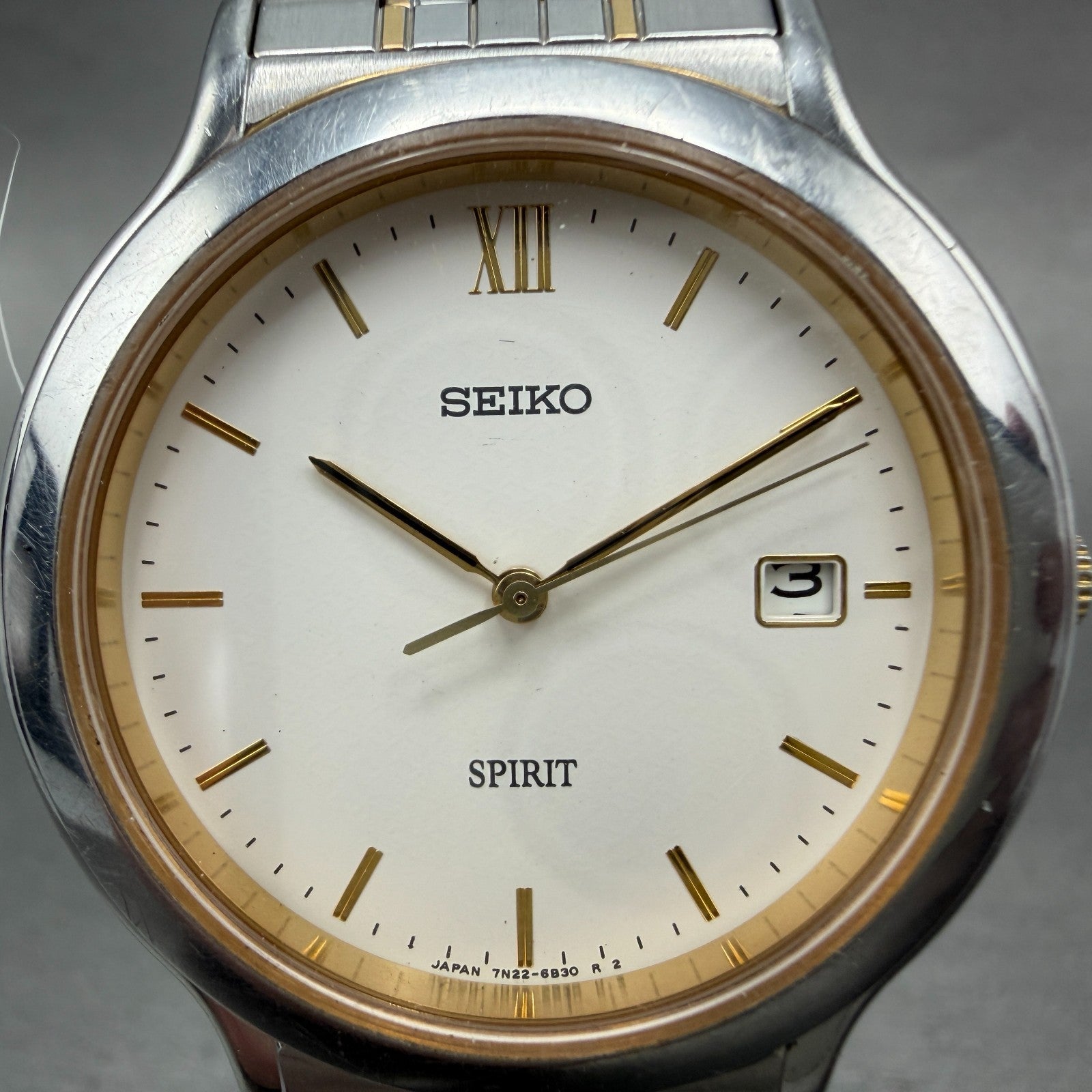 Seiko Spirit Watch Men 34mm White Dial Two Tone Date 7N22-6A80 New Battery1