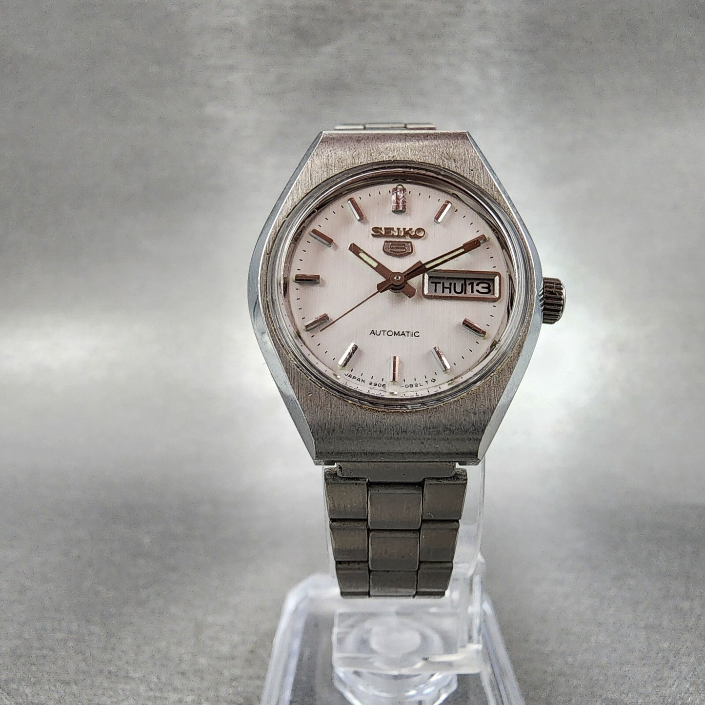 Seiko 5 Automatic Watch Women 25mm Silver Dial Steel Daydate Round 29060490 Run5