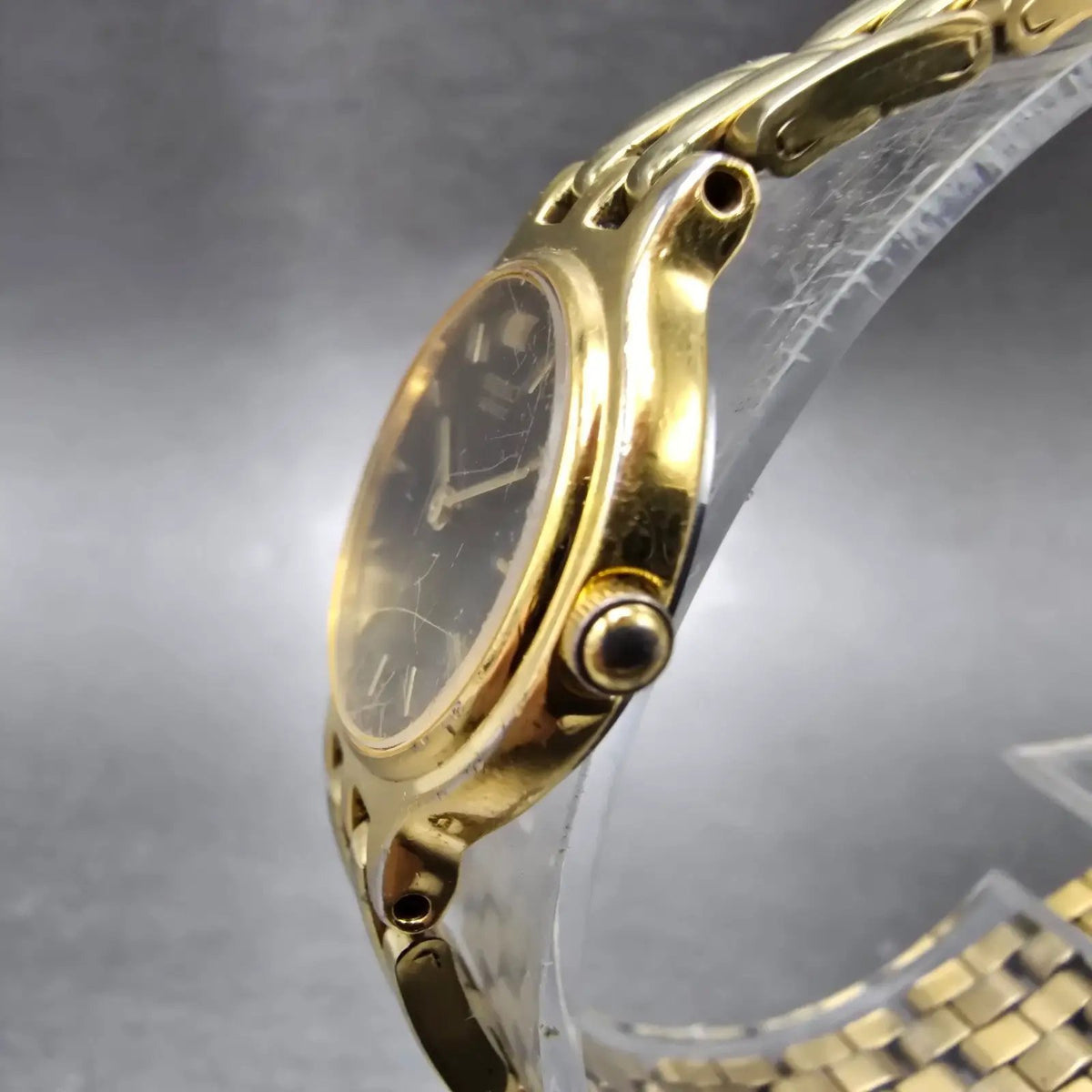 Seiko Watch Women 22mm Black Dial Gold Round 1N00-0A99 New Battery VTG JP2