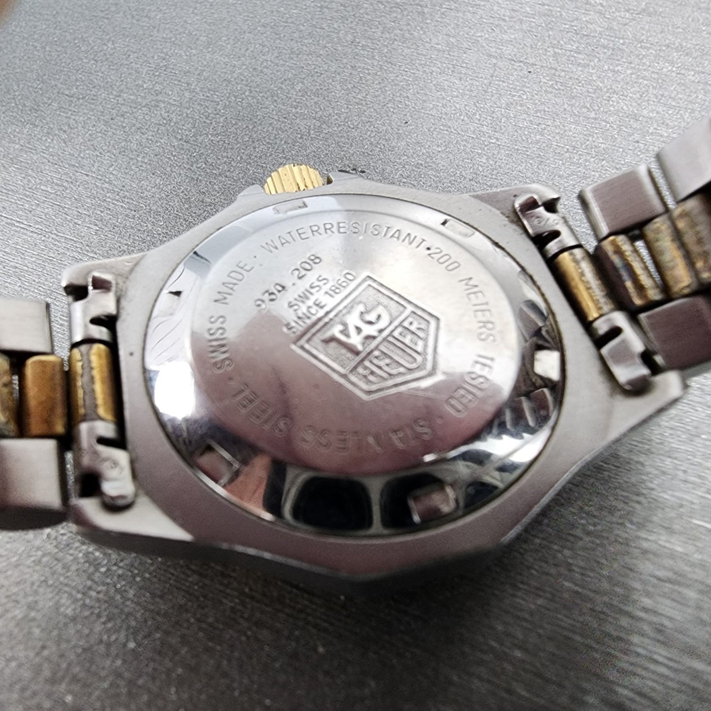 Tag Heuer Professional Dive Watch Women 28mm Gray Dial Two Tone Date New Battery9