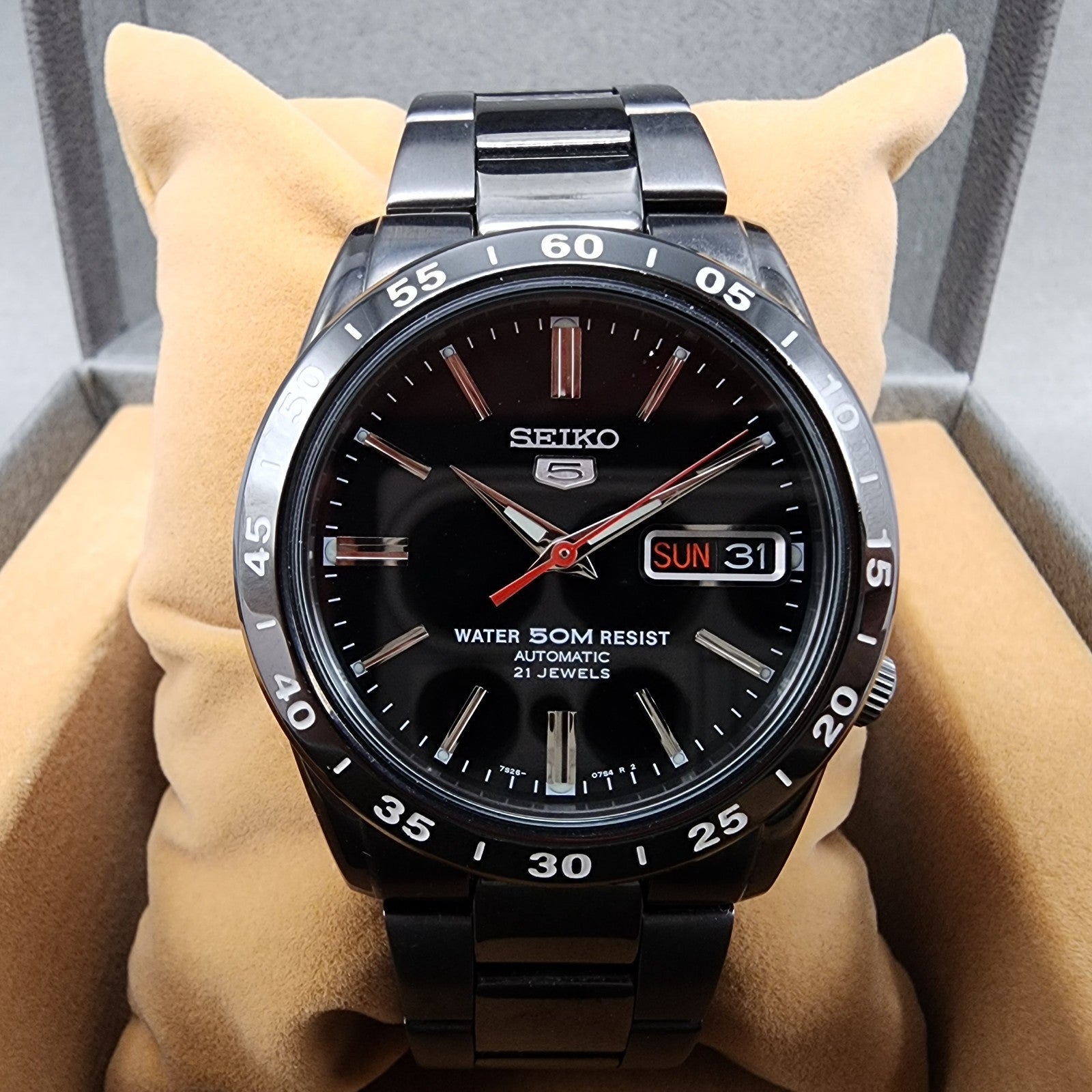 Seiko 5 Automatic 36mm Watch Men Black Dial Black Tone Daydate 7s2602t0 Runs1