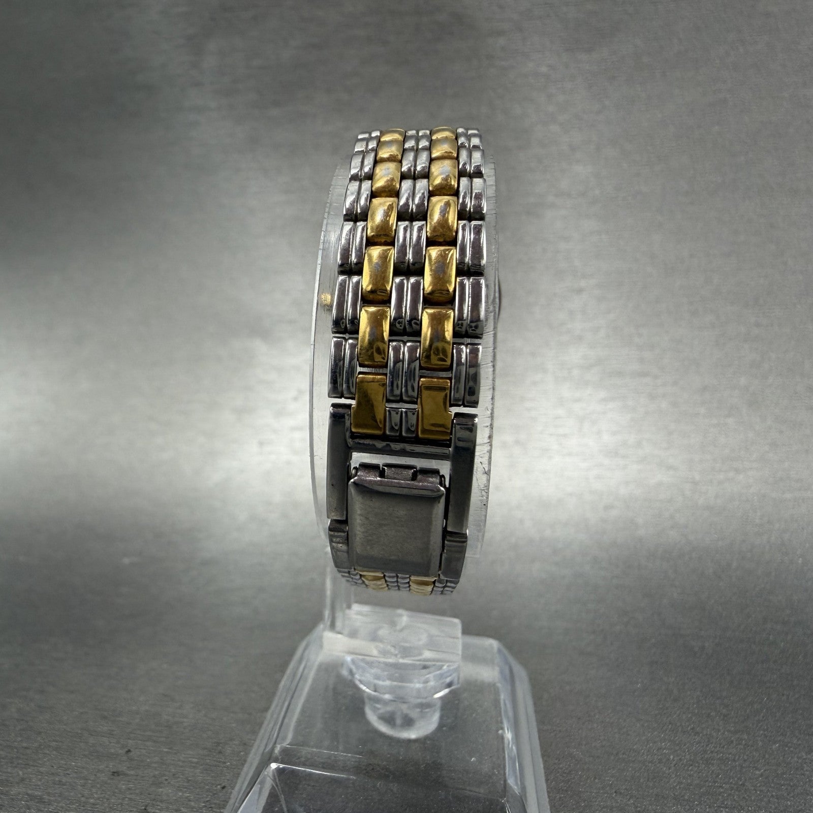 Seiko Watch Women 24mm Silver Dial Two Tone Round V701-1791 New Battery7