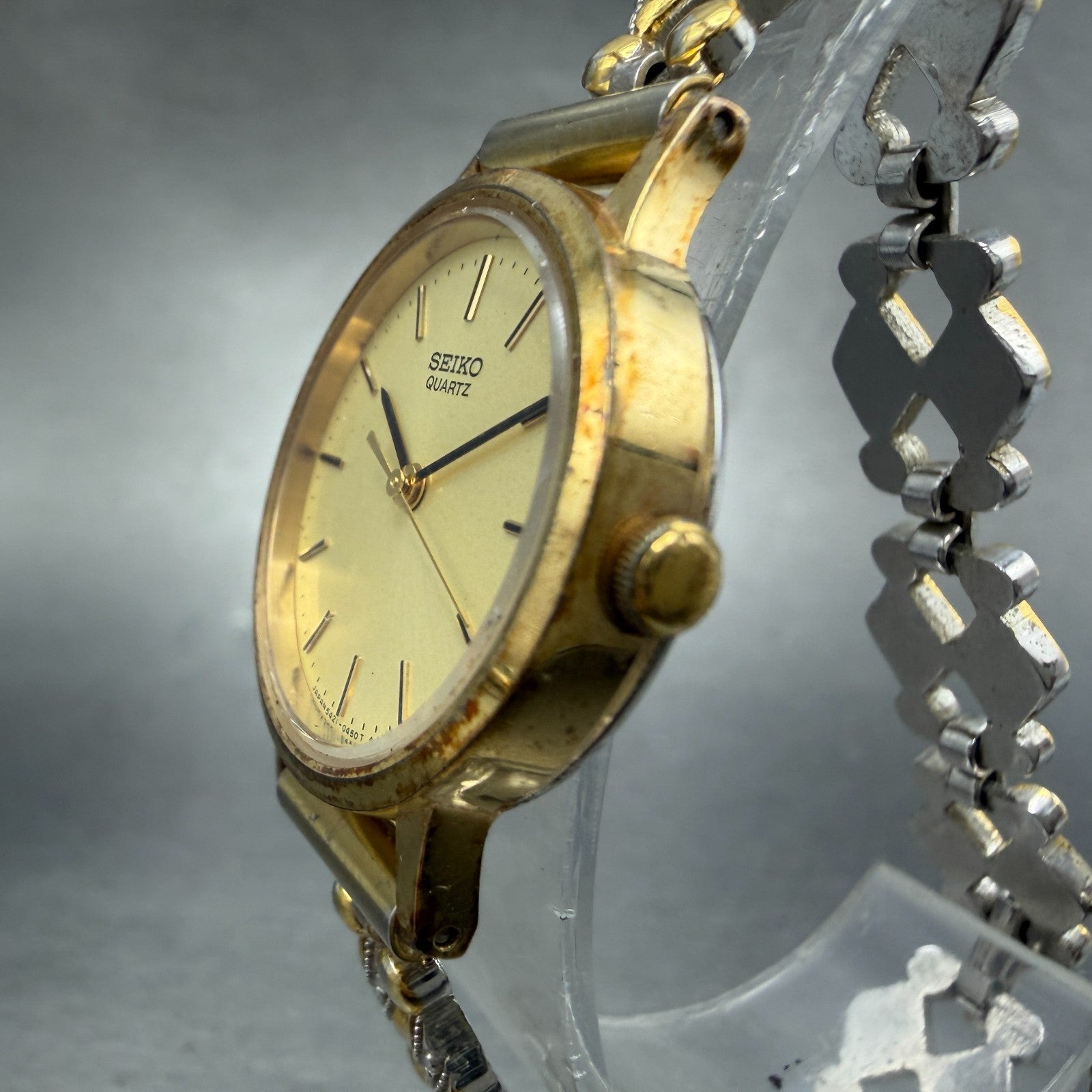 Seiko Watch Women 25mm Champagne Dial Gold Tone Round 5421-0090 New Battery2