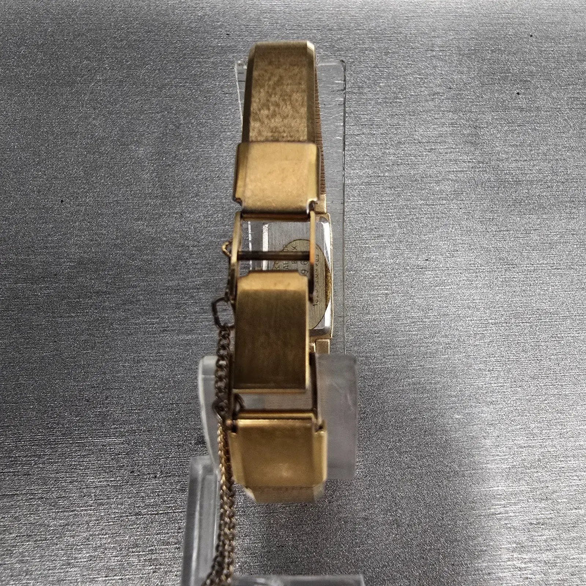 Seiko Tank Watch Women 12mm Gold Dial Gold Tone Rectangle 1320-5049 New Batt JP7