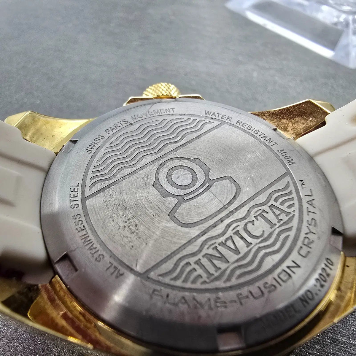 Invicta Grand Diver Watch Women 37mm Champagne Dial Gold Date 20710 New Battery9