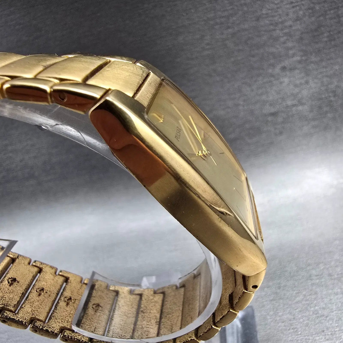 Seiko Pulsar Watch Men 28mm Gold Dial Gold Tone Rectangle V501-X106 New Battery3