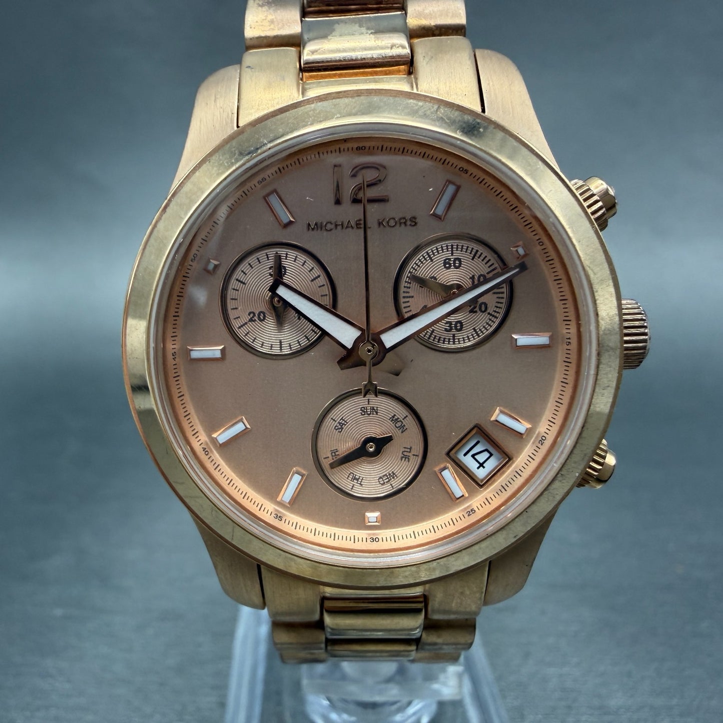 Michael Kors Runway Chronograph Watch Women 33mm Rose Dial Rose Gold Tone NewBat0