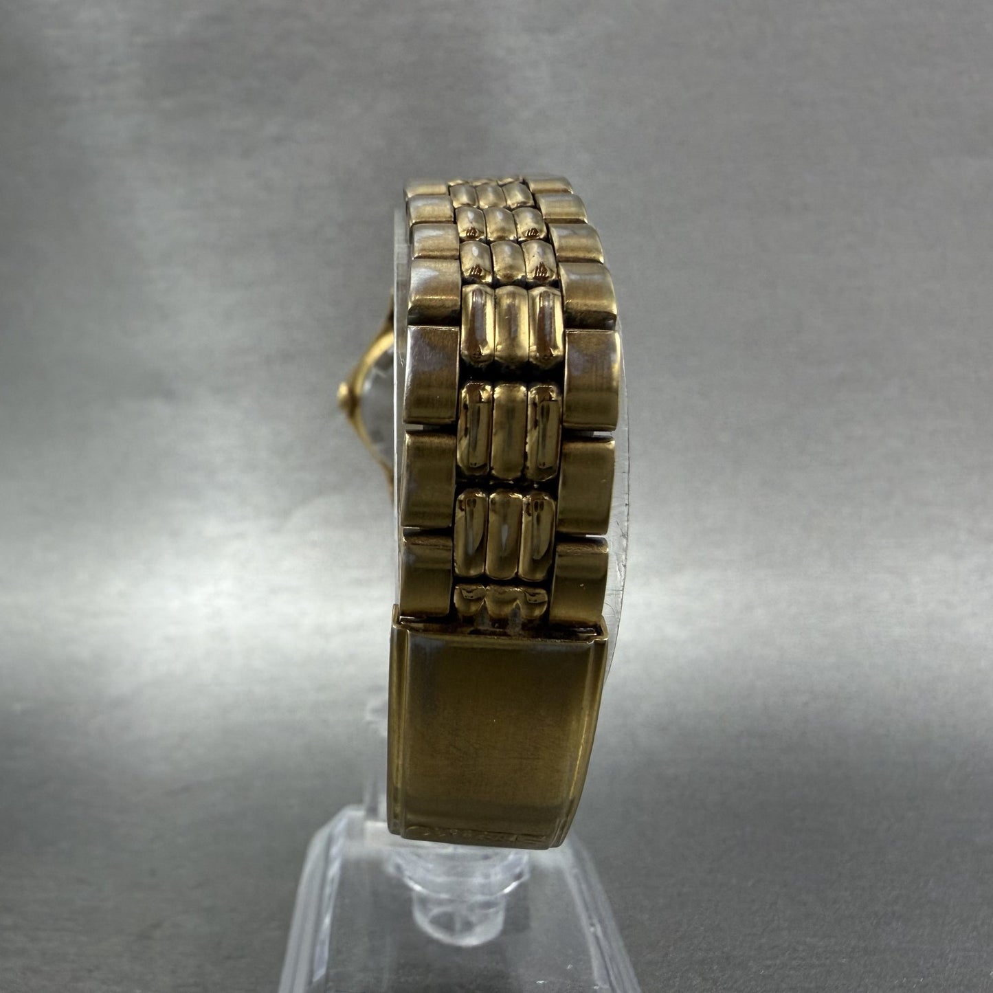 Seiko Sports 50 Watch Women 25mm Champagne Dial Gold Tone Date 7N820271 New Bat6