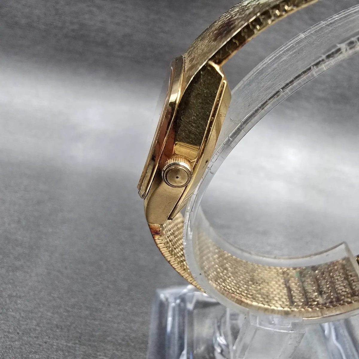 Seiko Watch Women 22mm Gold Dial Gold Tone Oval 43-3120 New Battery Vintage2