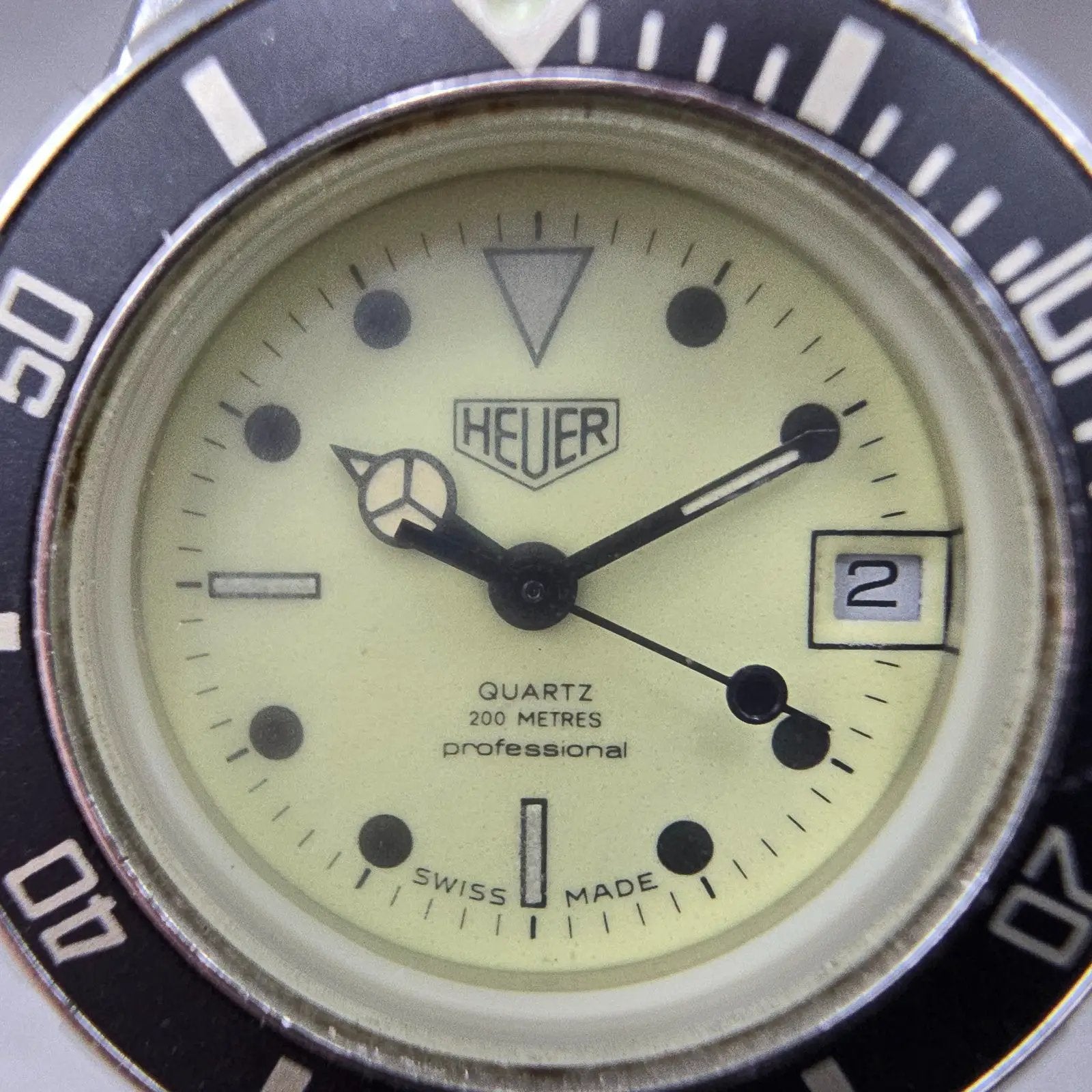Tag Heuer Professional 1000 Watch Women 28mm Luminous Dial Steel Date New Batt1