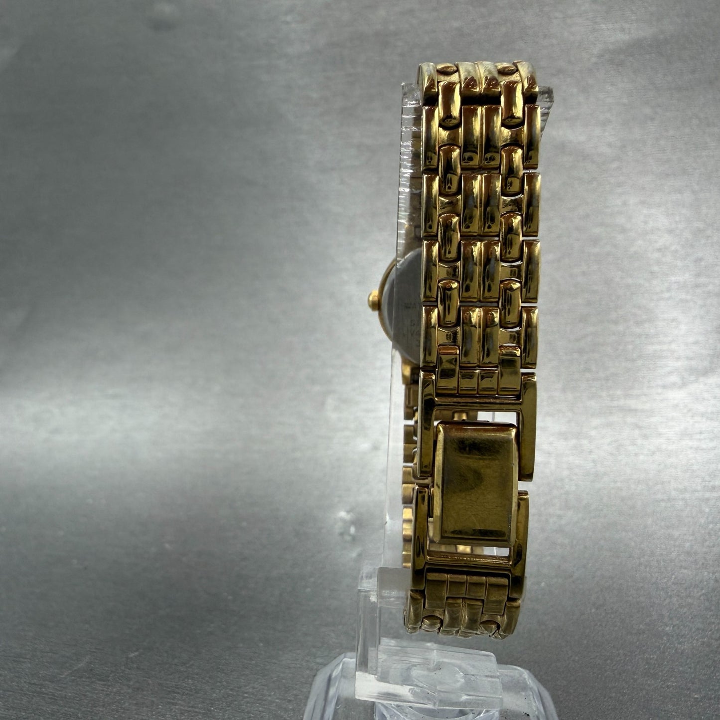 Seiko Watch Women 19mm Black Dial gold Tone Round V400-0538 New Battery Vintage7