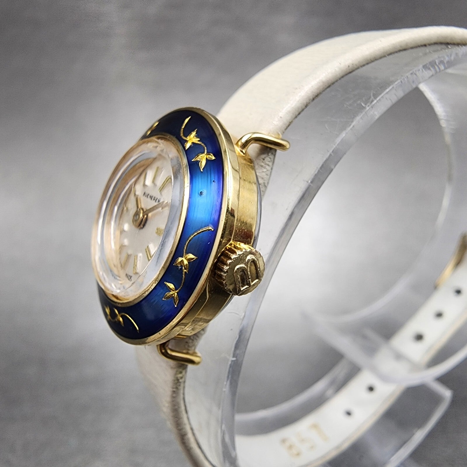 Bucherer Watch Women 19mm Silver Dial Gold Tone Manual Wind Runs Blue Bezel2