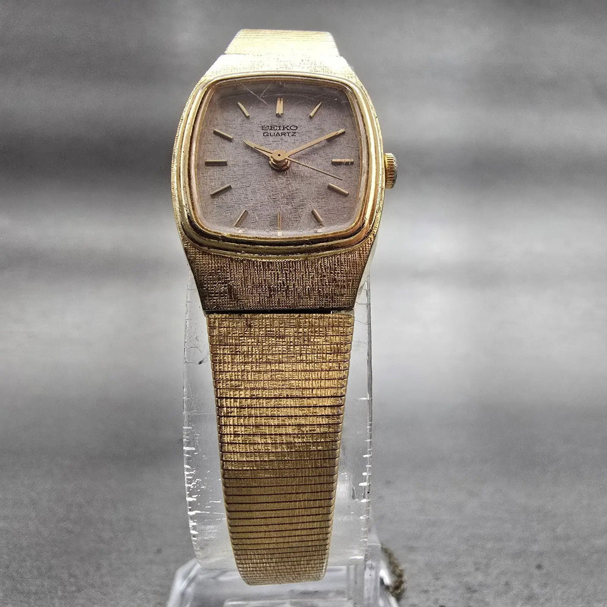 Seiko Watch Women 17mm Silver Dial Gold Tone Rectangle 2P21-5010 New Battery VTG5