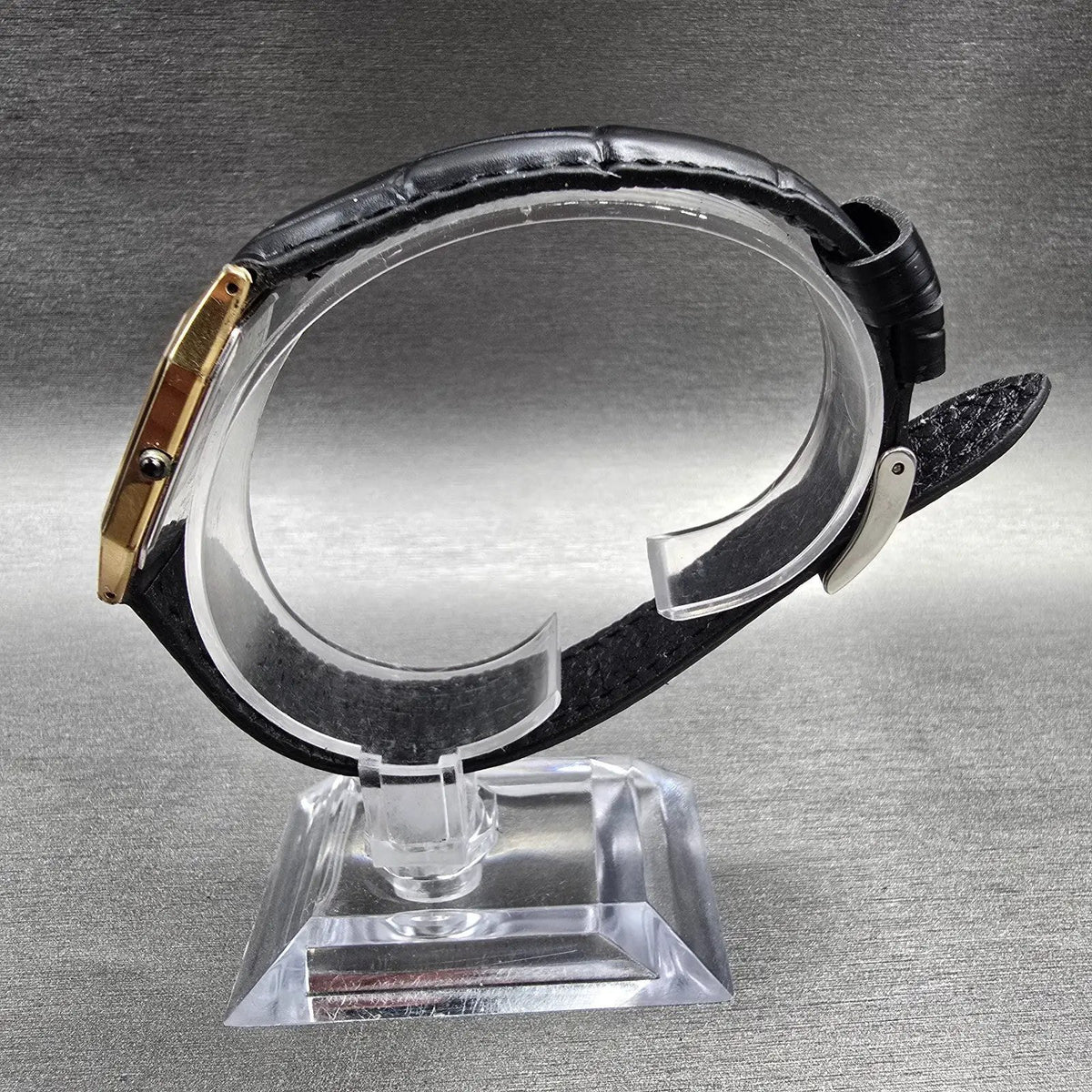 Seiko Dolce Watch Men 27mm Gold Dial Gold Tone Rectangle 5931-5030 New Battery6